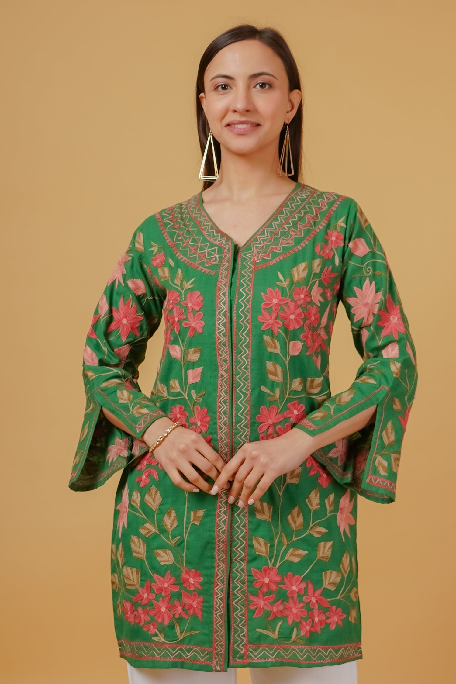 Bhavya jain in Cotton Kashmiri Aari Embroidered Jacket – Green