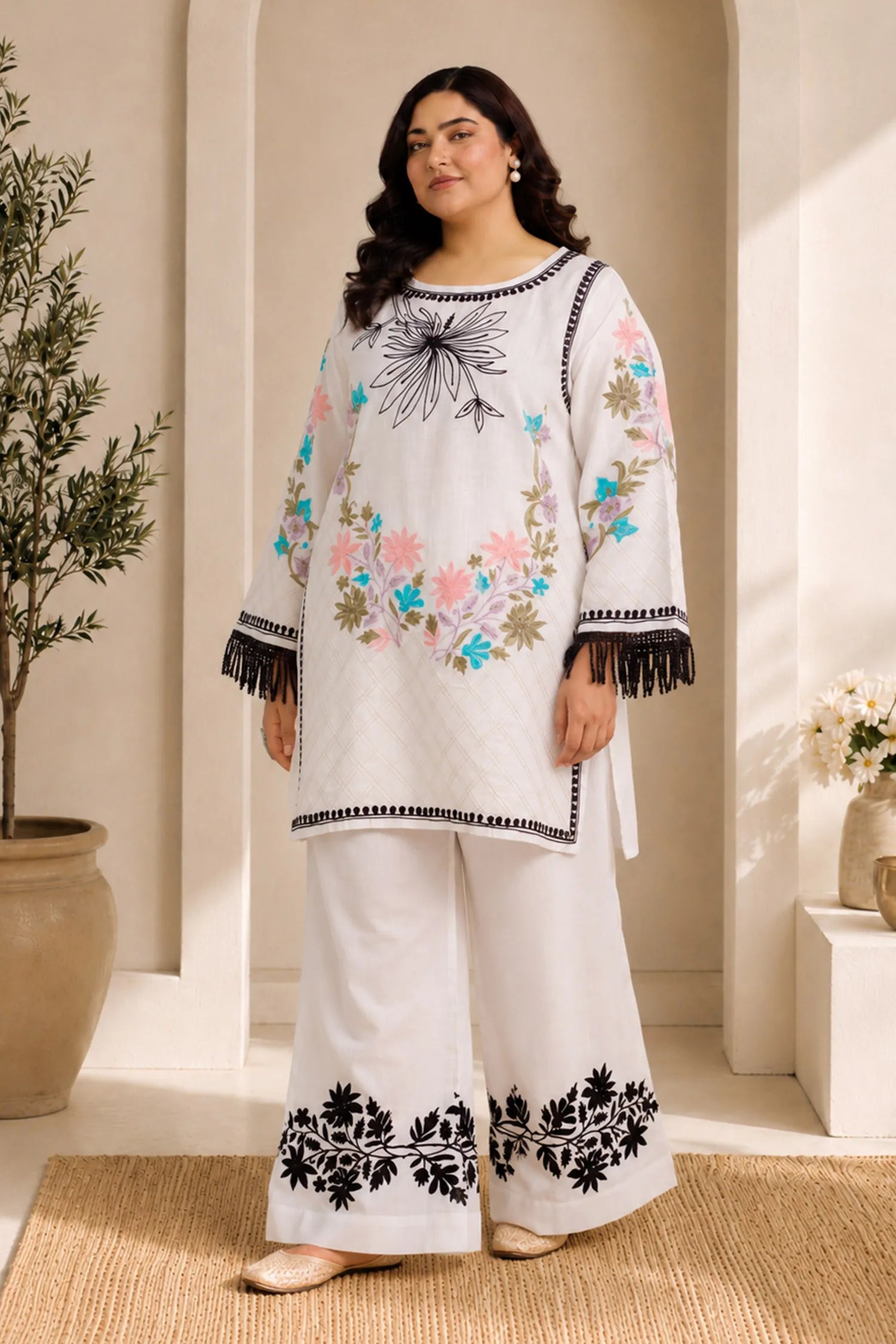 Plus Size - HOK Falak Kashmiri Kurta Set - White