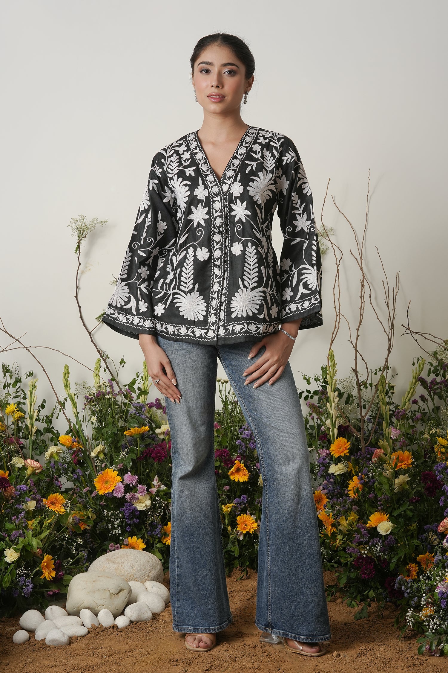 Kashmiri Jacket With Aari Work Cotton – Black