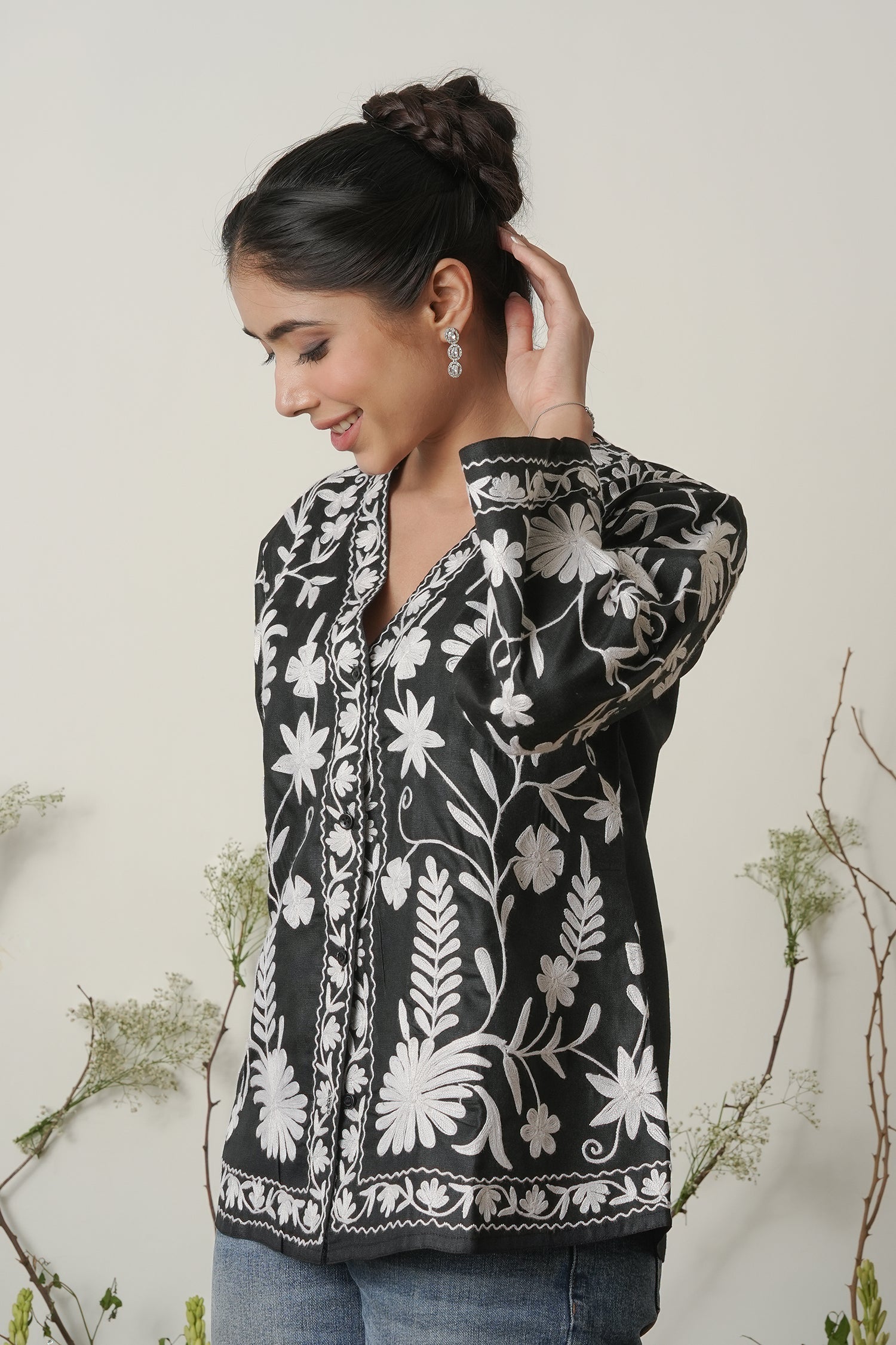 Kashmiri Jacket With Aari Work Cotton – Black