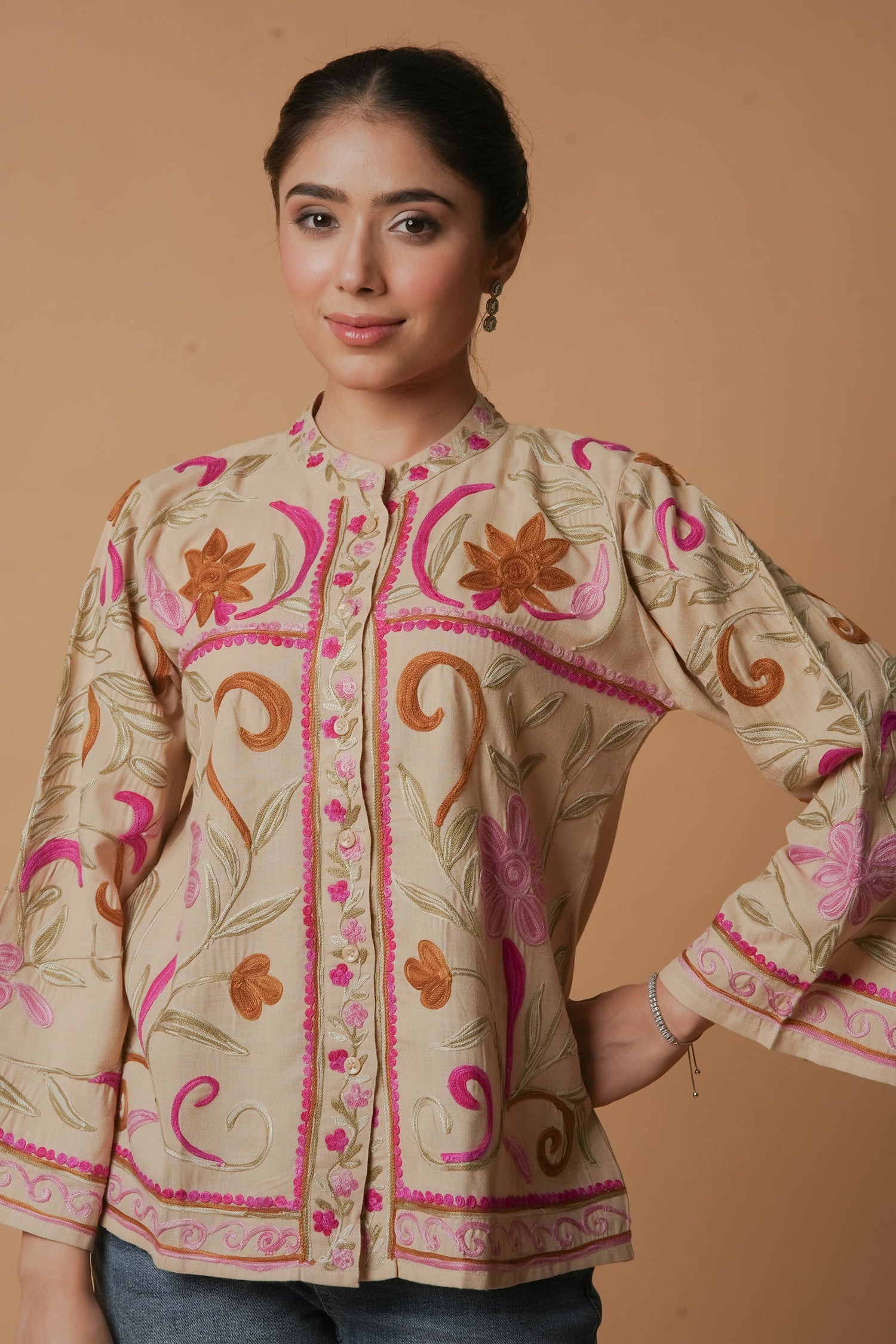 Kashmiri Jacket With Aari Work Cotton – Beige