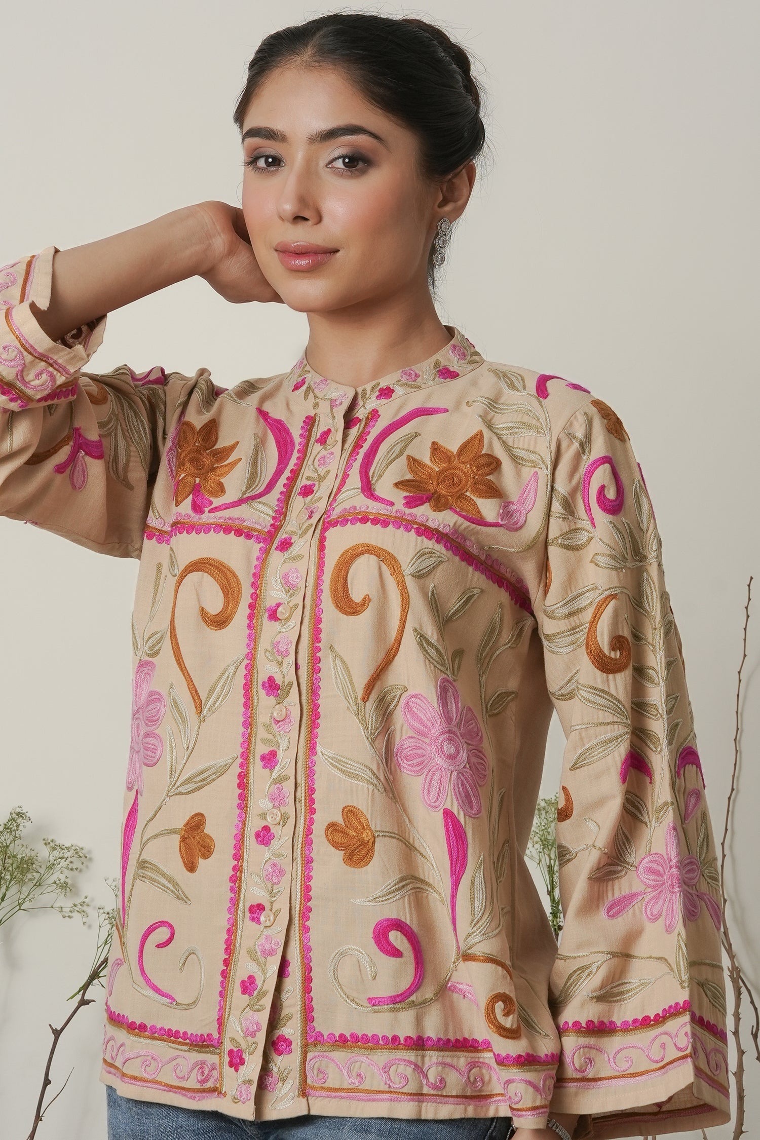 Kashmiri Jacket With Aari Work Cotton – Beige