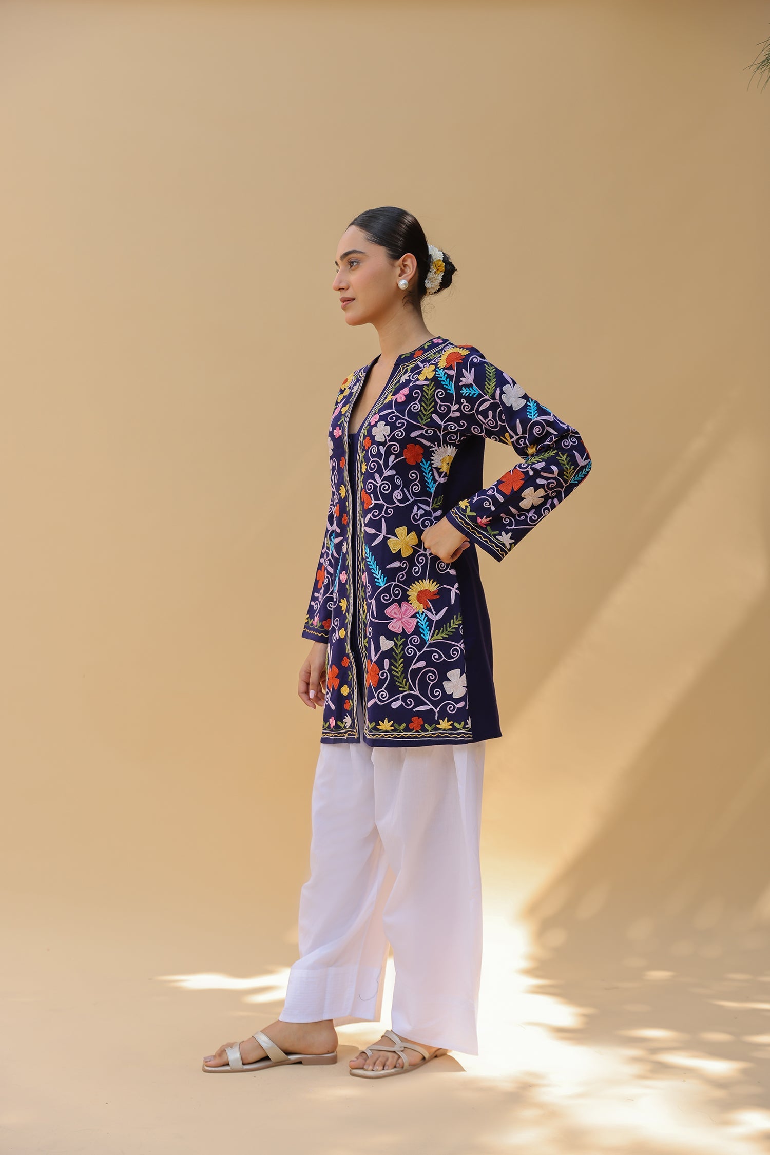 Woolen Kashmiri Aari Jacket – Royal Blue