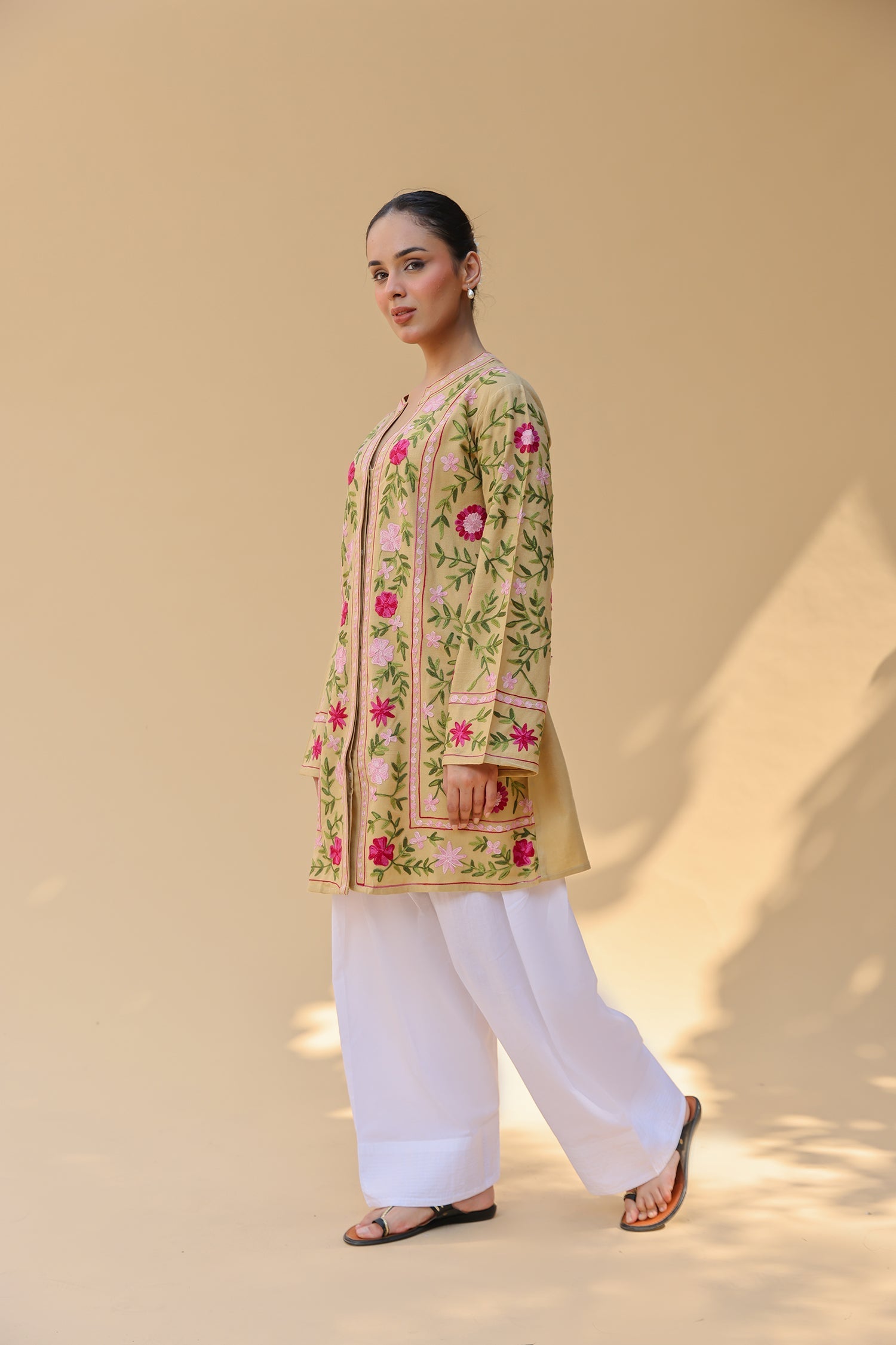 Cotton Kashmiri Aari Embroidered Jacket – Beige Floral