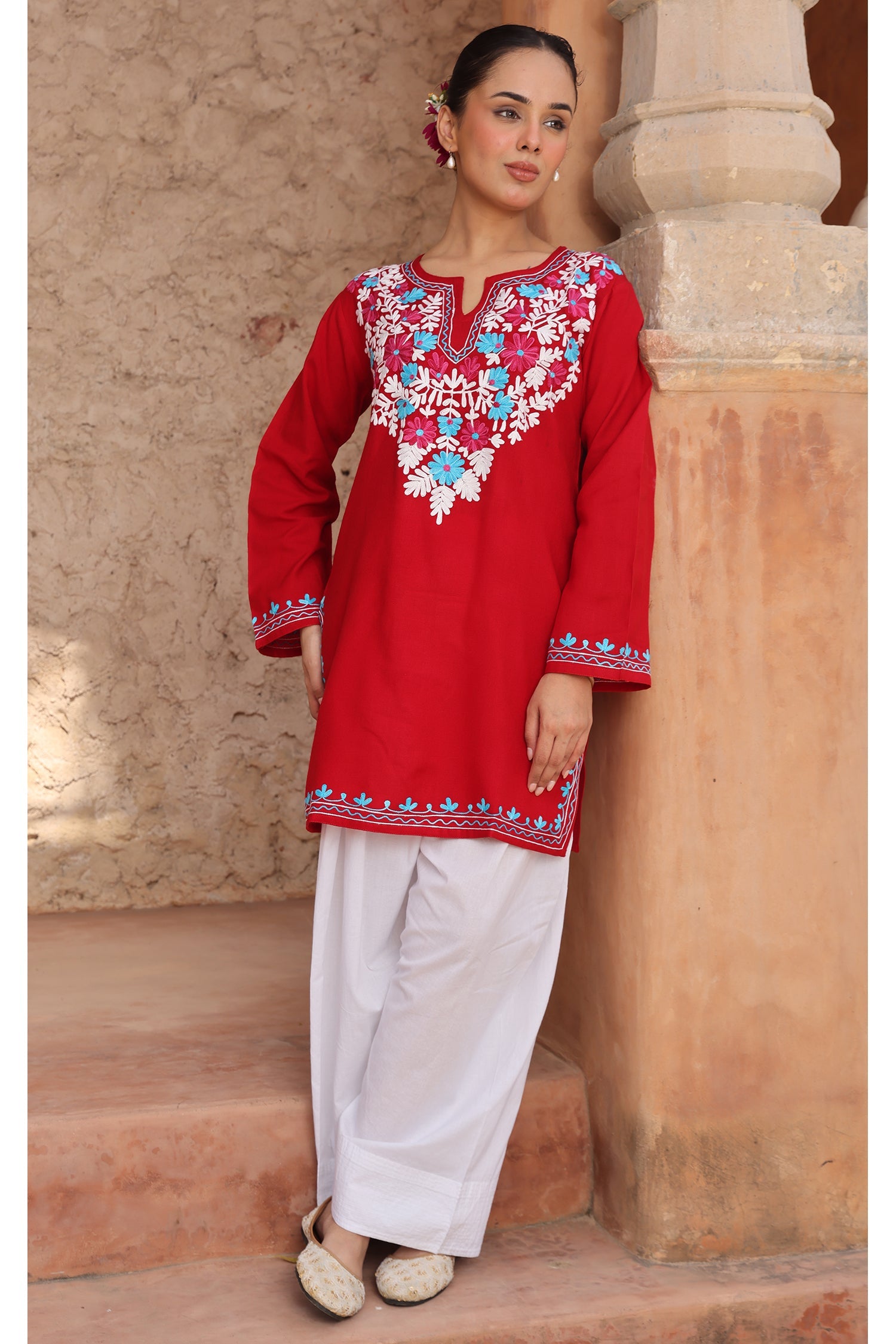 Woolen Kashmiri Aari Short Kurta – Red