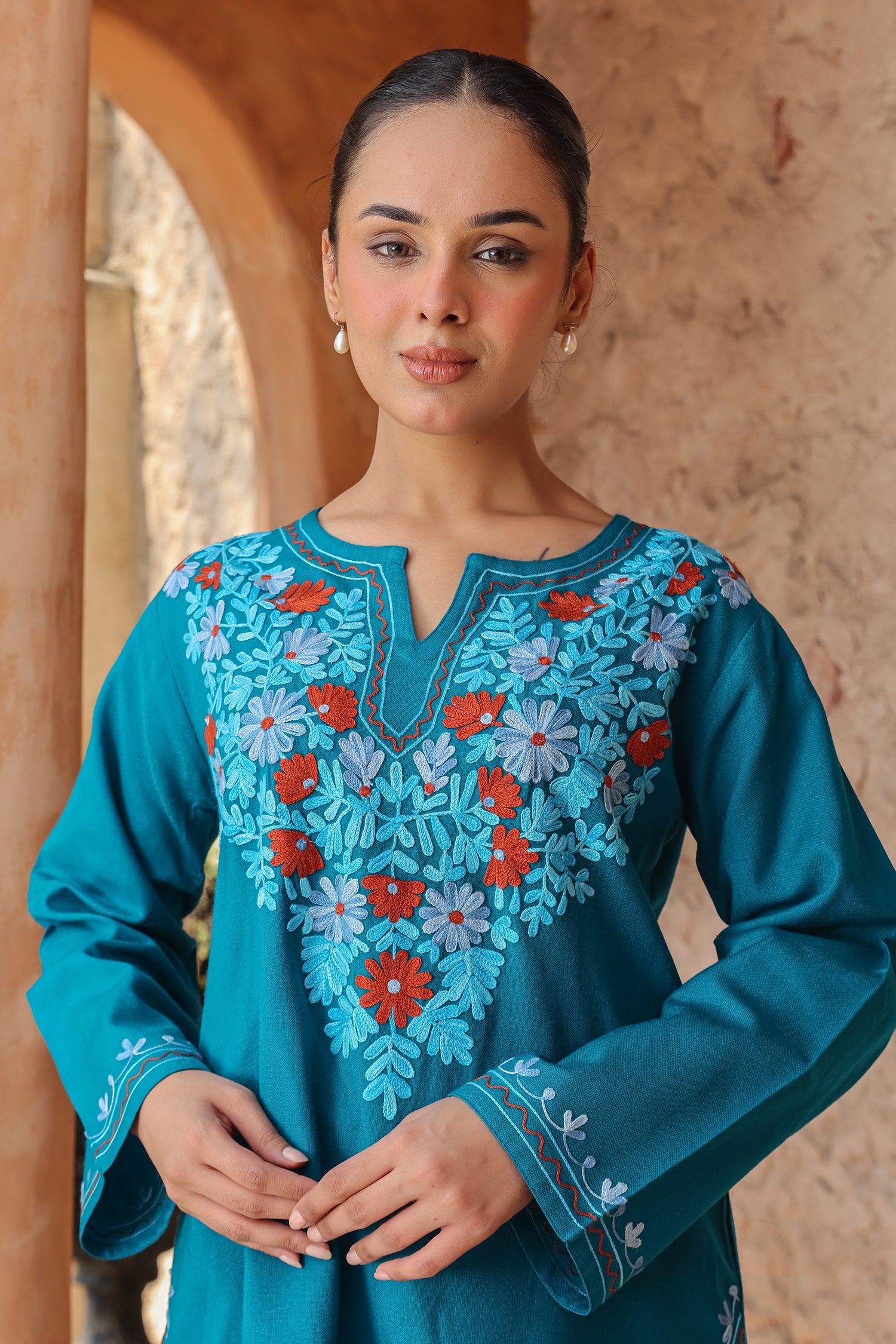 Woolen Kashmiri Aari Short Kurta – Teal Blue