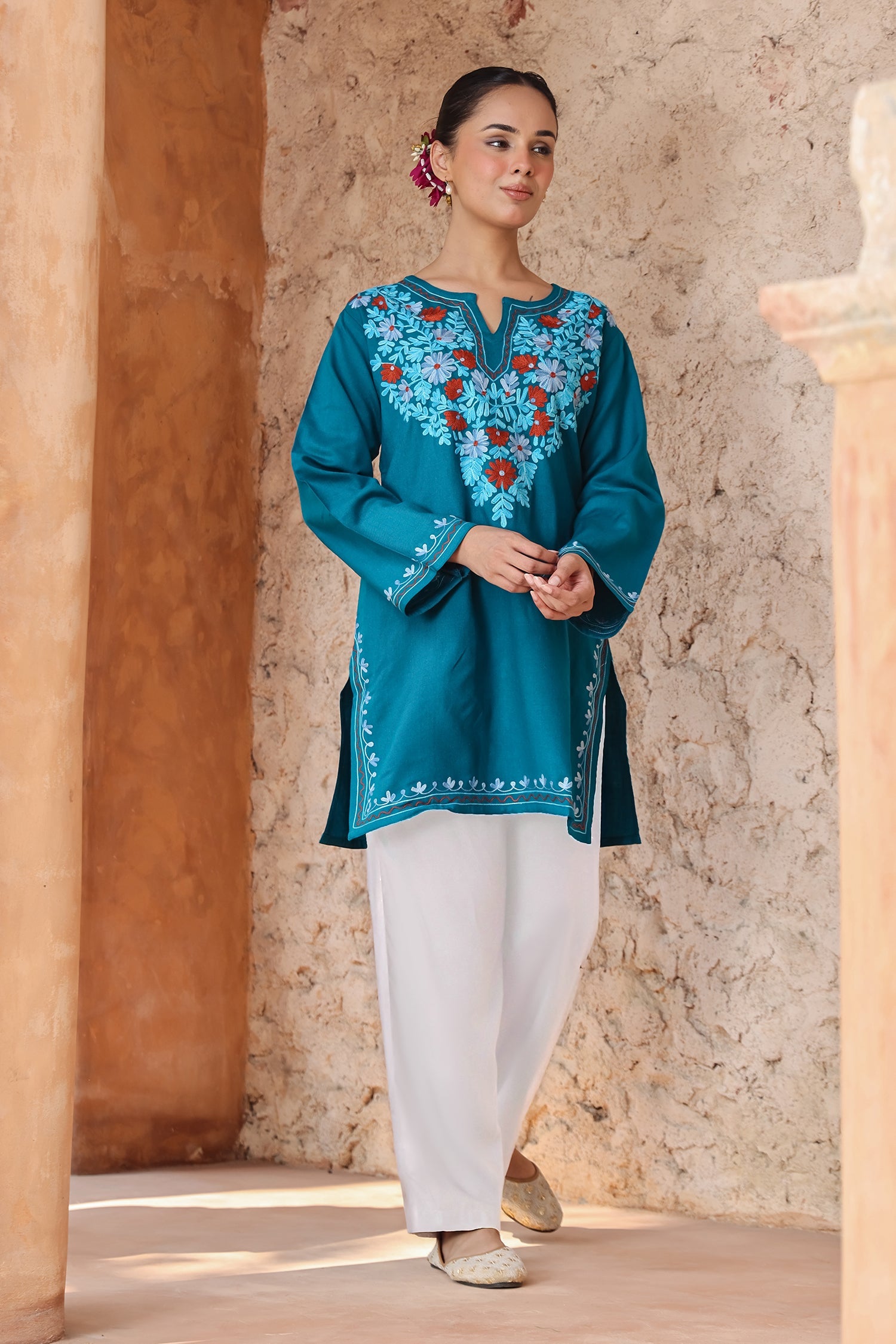 Woolen Kashmiri Aari Short Kurta – Teal Blue