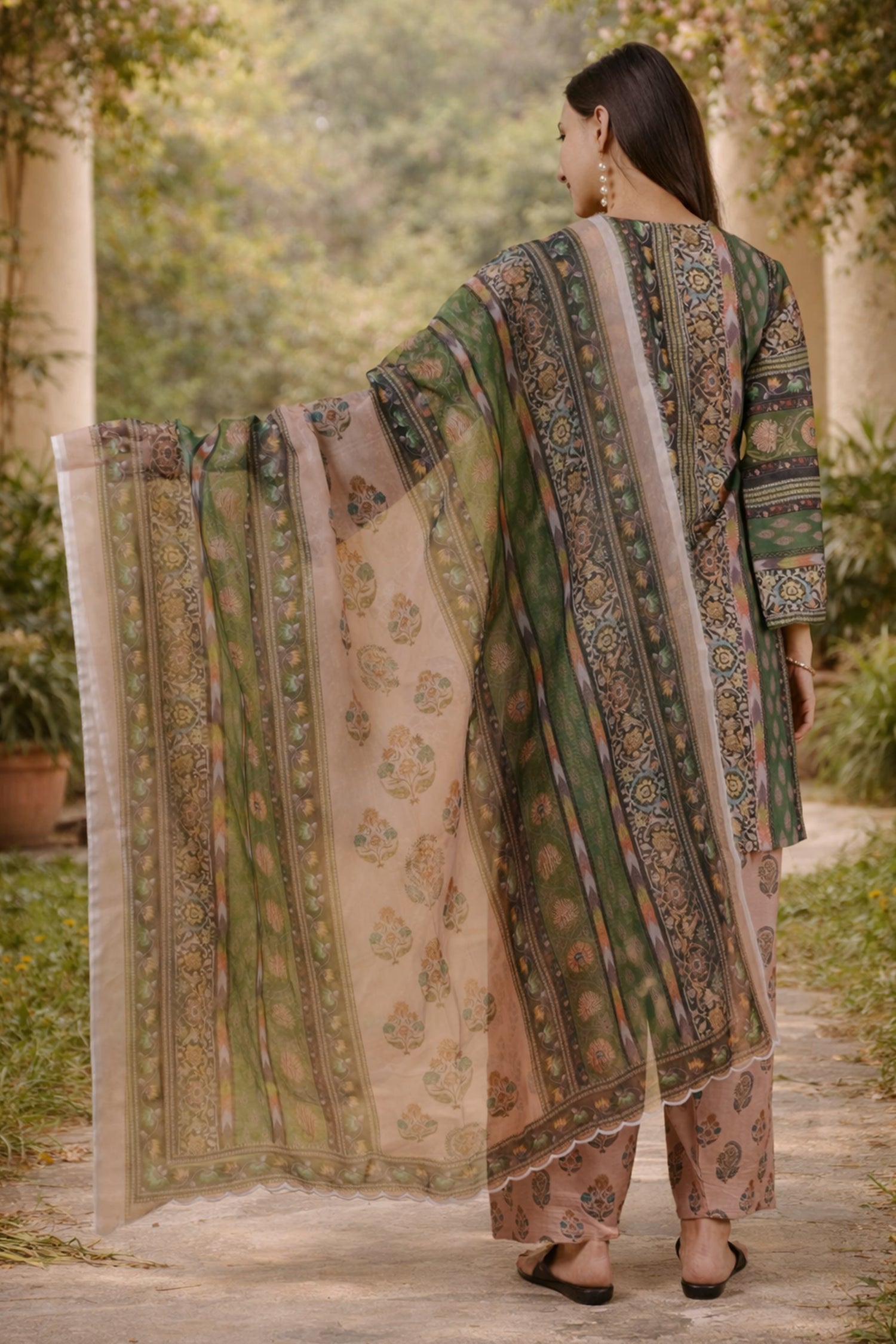 Ishita sandhu in Forest Green Printed Lawn Cotton Co-ord Set