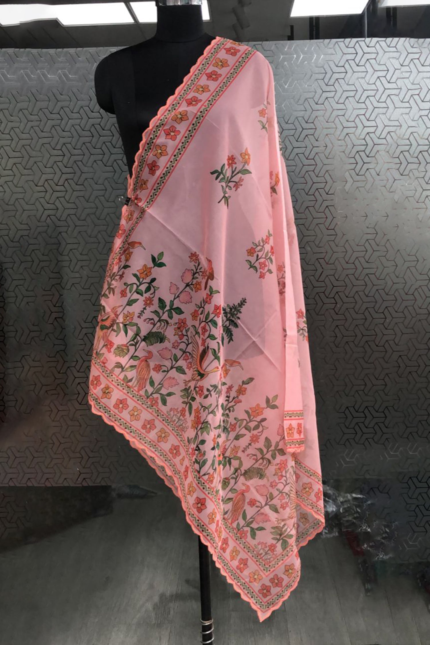 HK_LP44Dupatta/HK_LP44_D.jpg