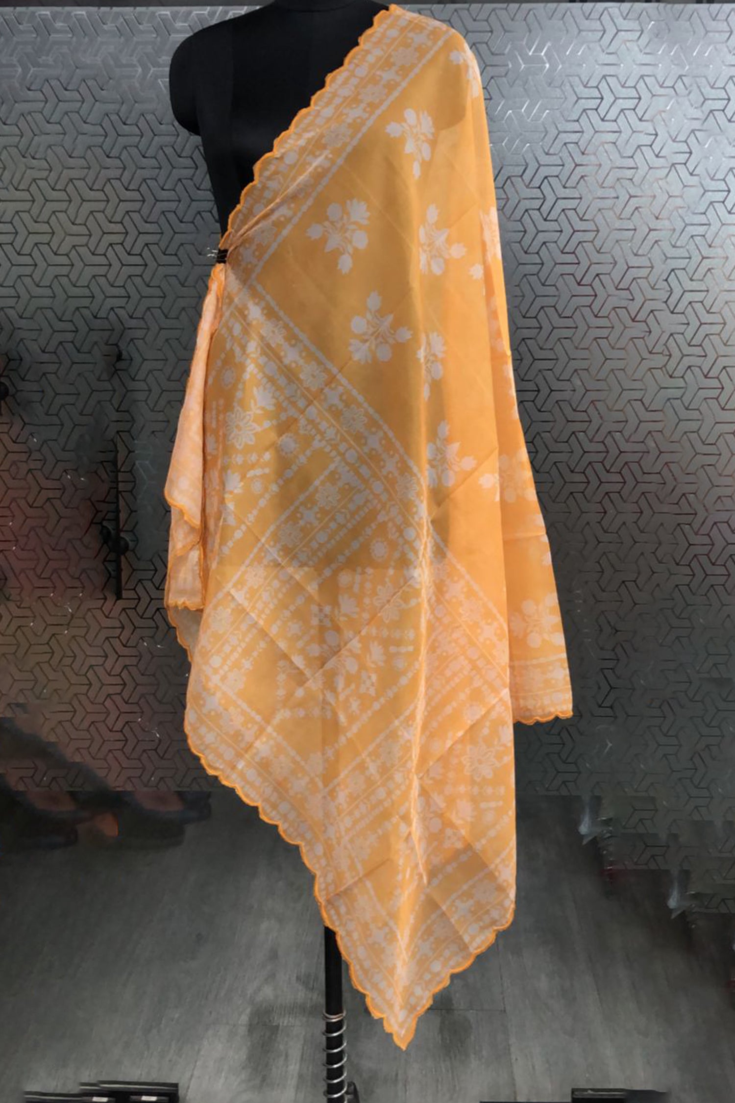 HK_LP45Dupatta/HK_LP45_D.jpg