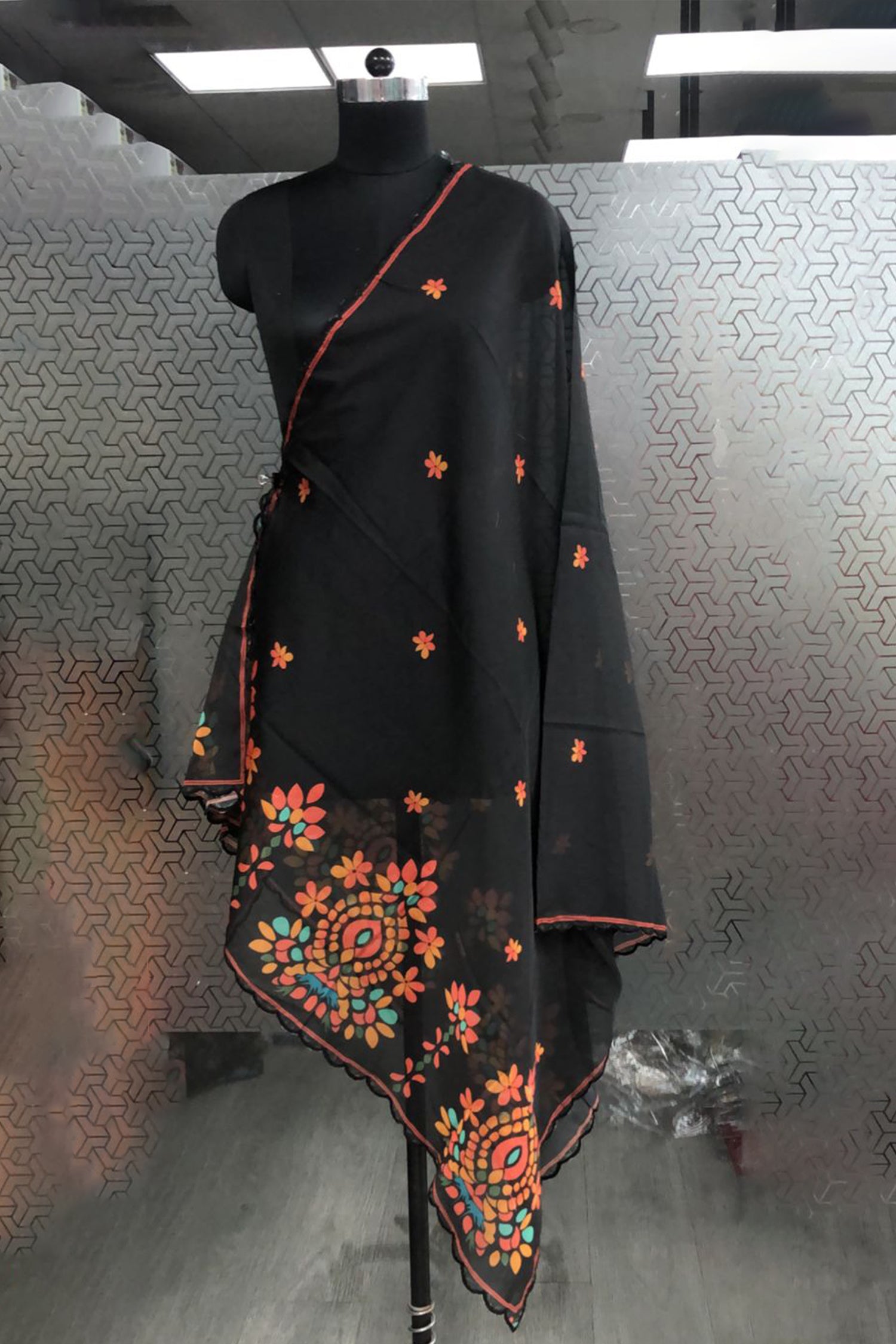 HK_LP51MultiDupatta/HK_LP51Multi.jpg