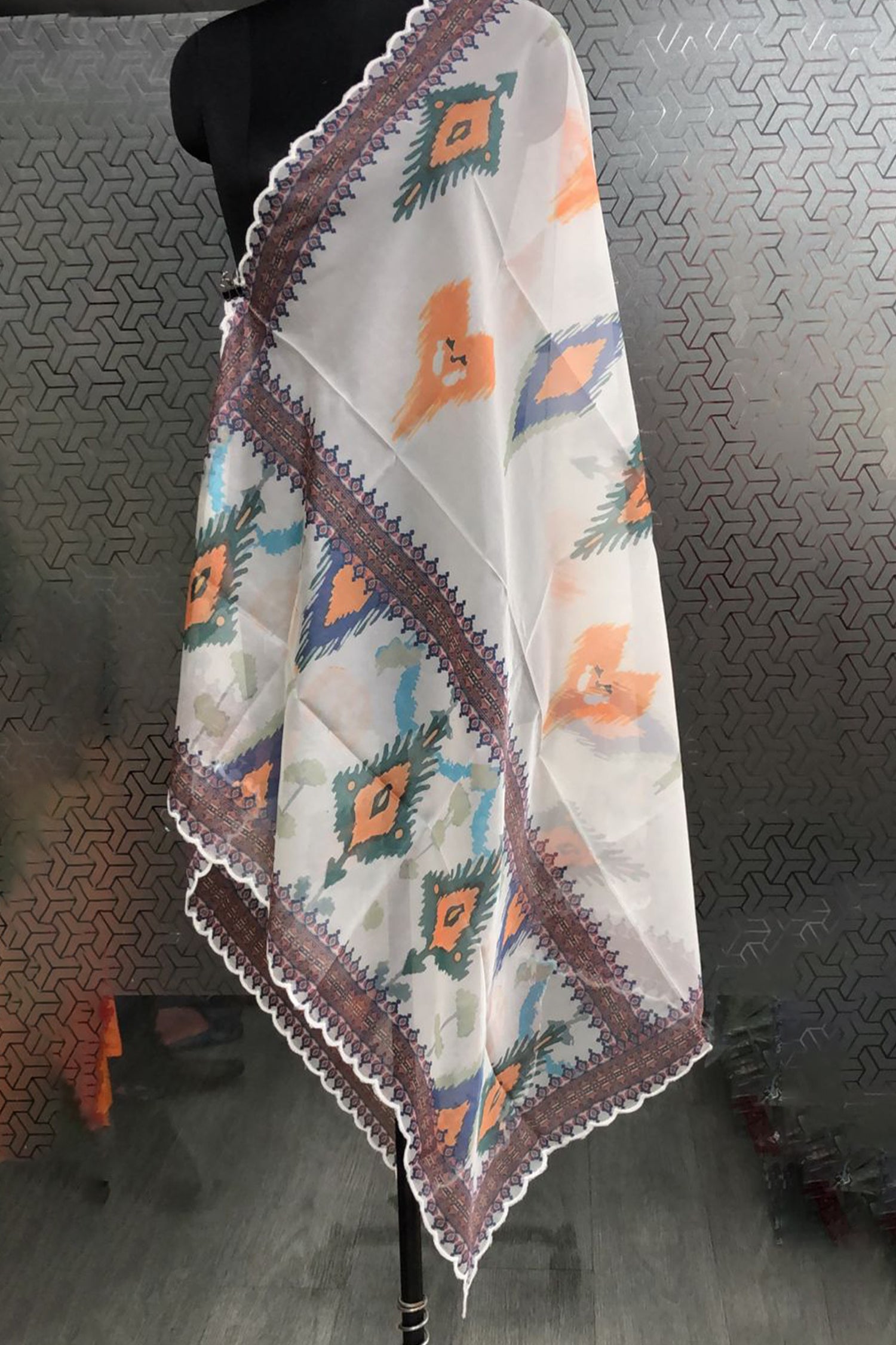 HK_LP53Dupatta/HK_LP53_D.jpg