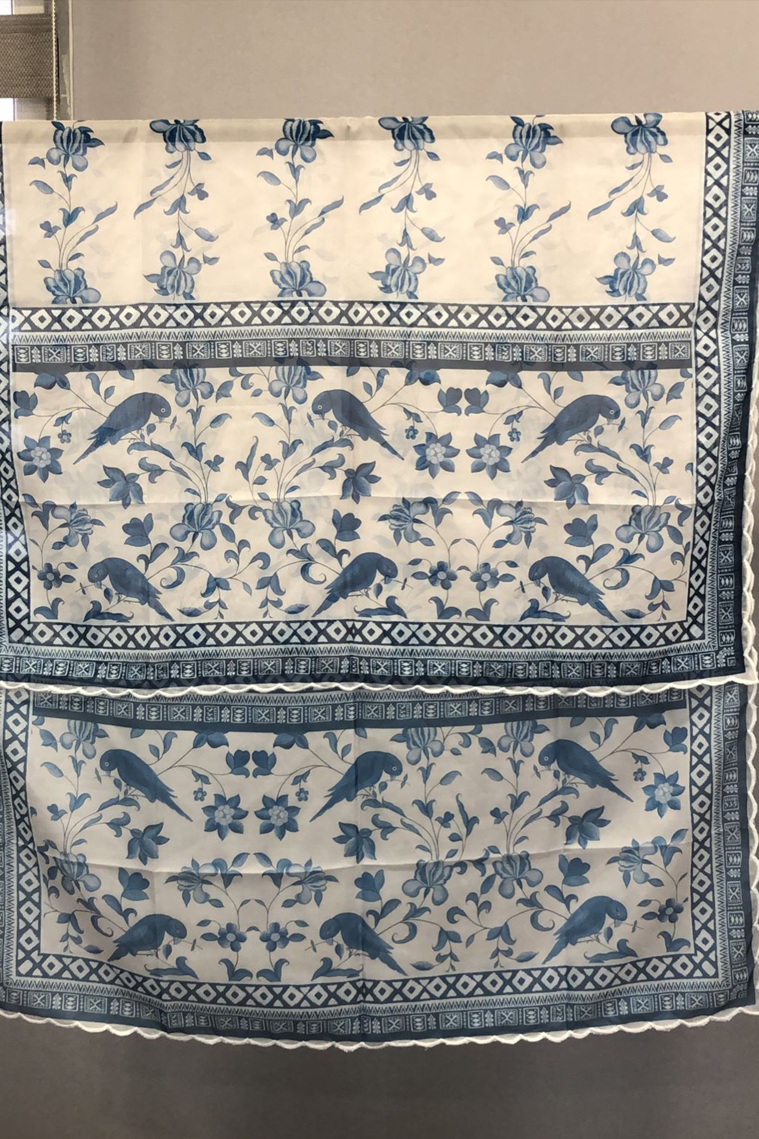 HK_LP55Dupatta/HK_LP55_H.jpg