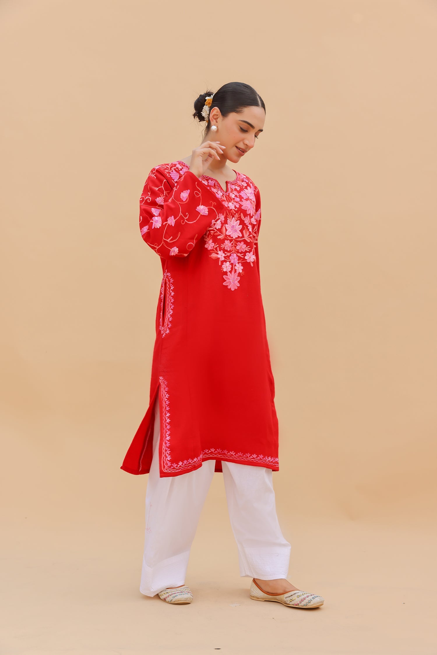 Woolen Phiran in Kashmiri Aari Embroidery - Red