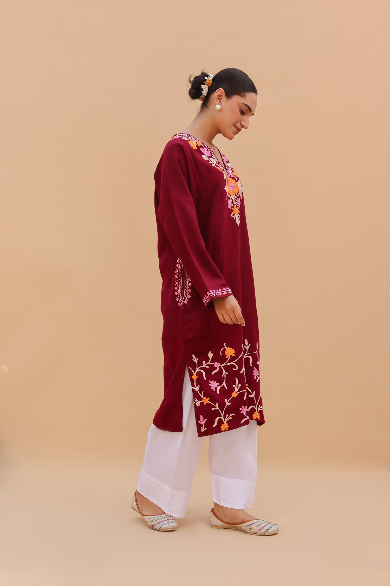 Woolen Phiran in Kashmiri Aari Embroidery - Maroon