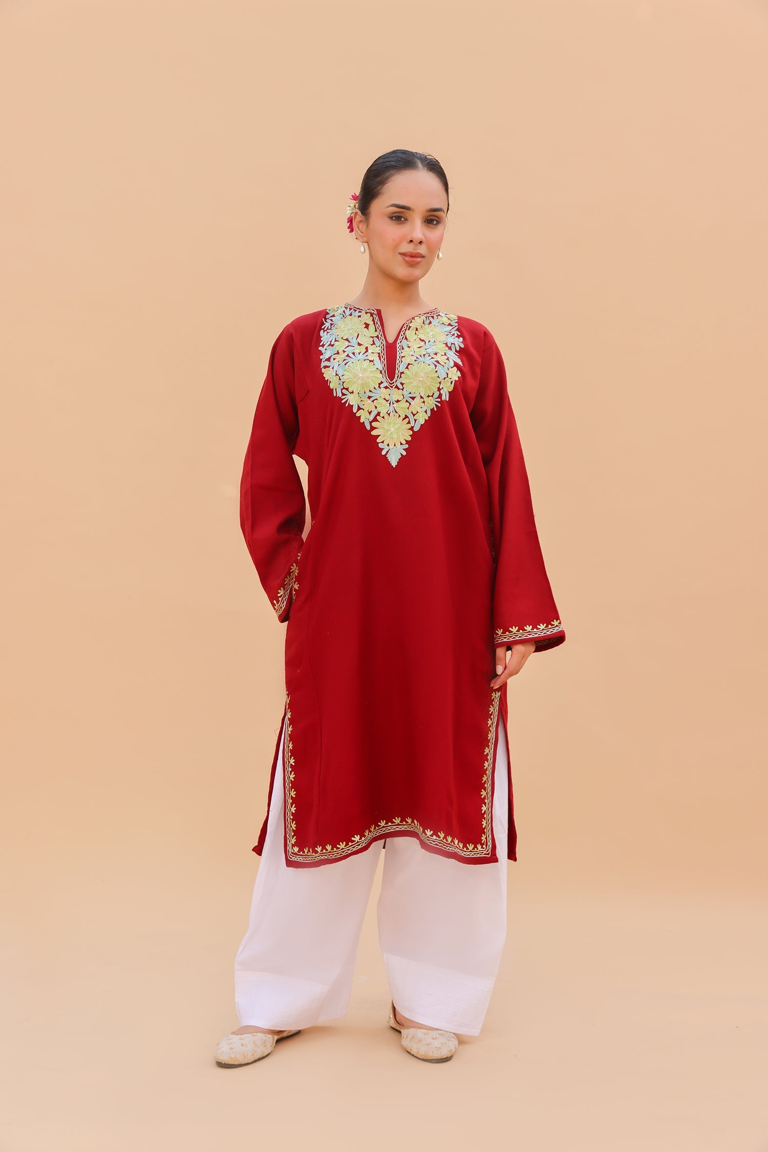 Woolen Phiran in Kashmiri Aari Embroidery - Maroon