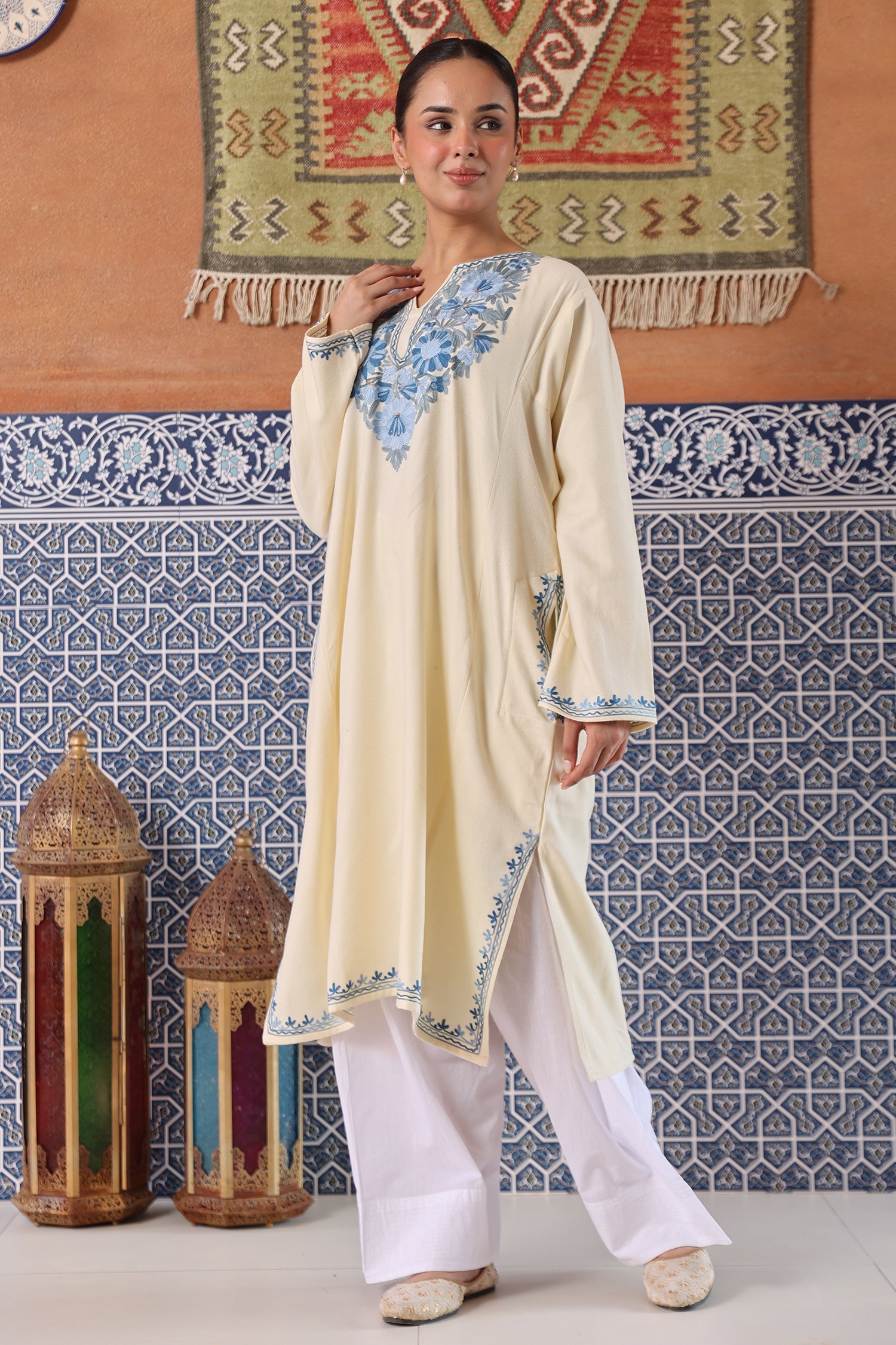 Woolen Phiran in Kashmiri Aari Embroidery - White