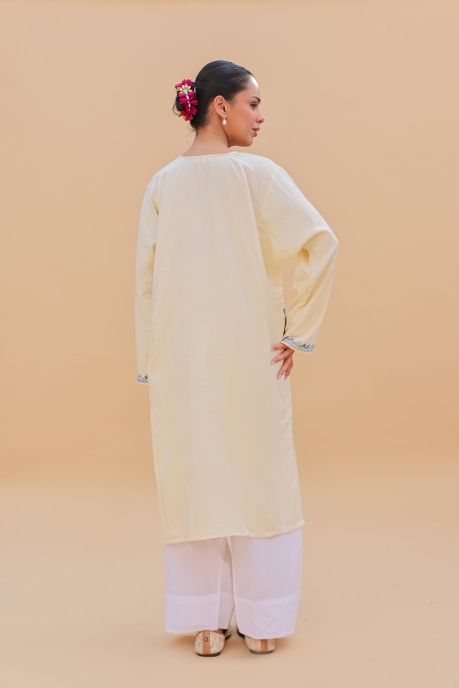 Woolen Phiran in Kashmiri Aari Embroidery - White