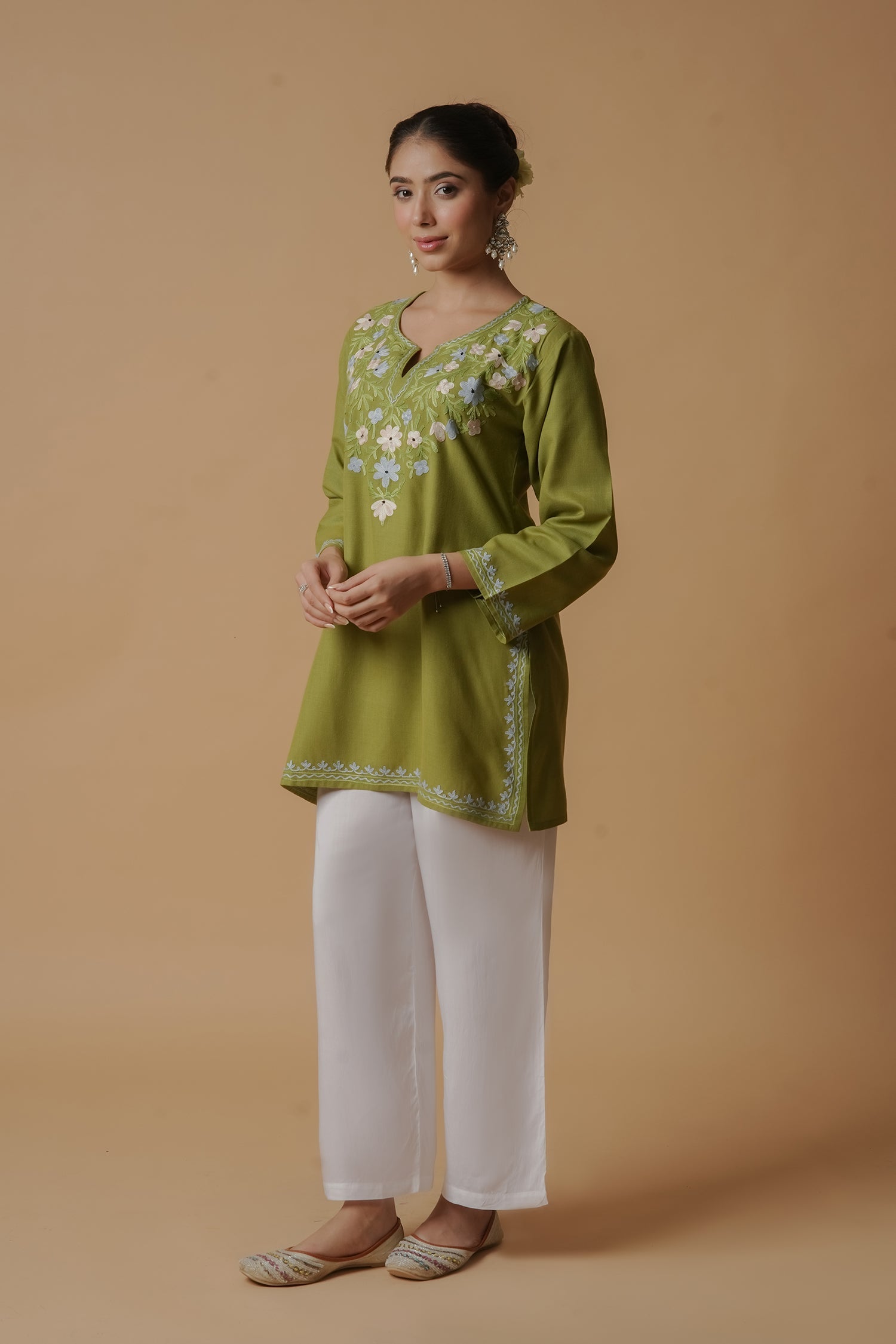 Kashmiri Aari Work Cotton Short Kurta – Green