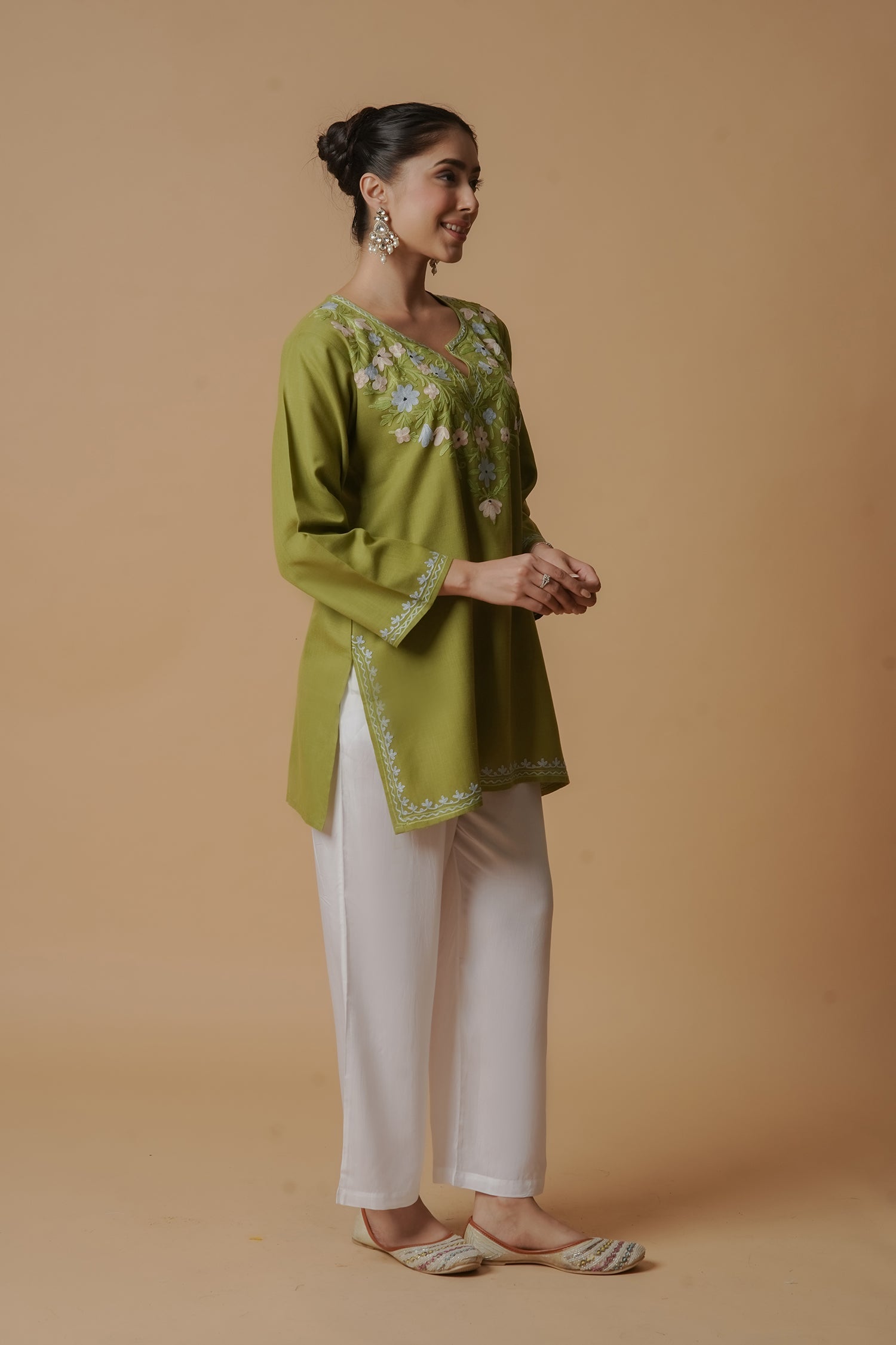 Kashmiri Aari Work Cotton Short Kurta – Green