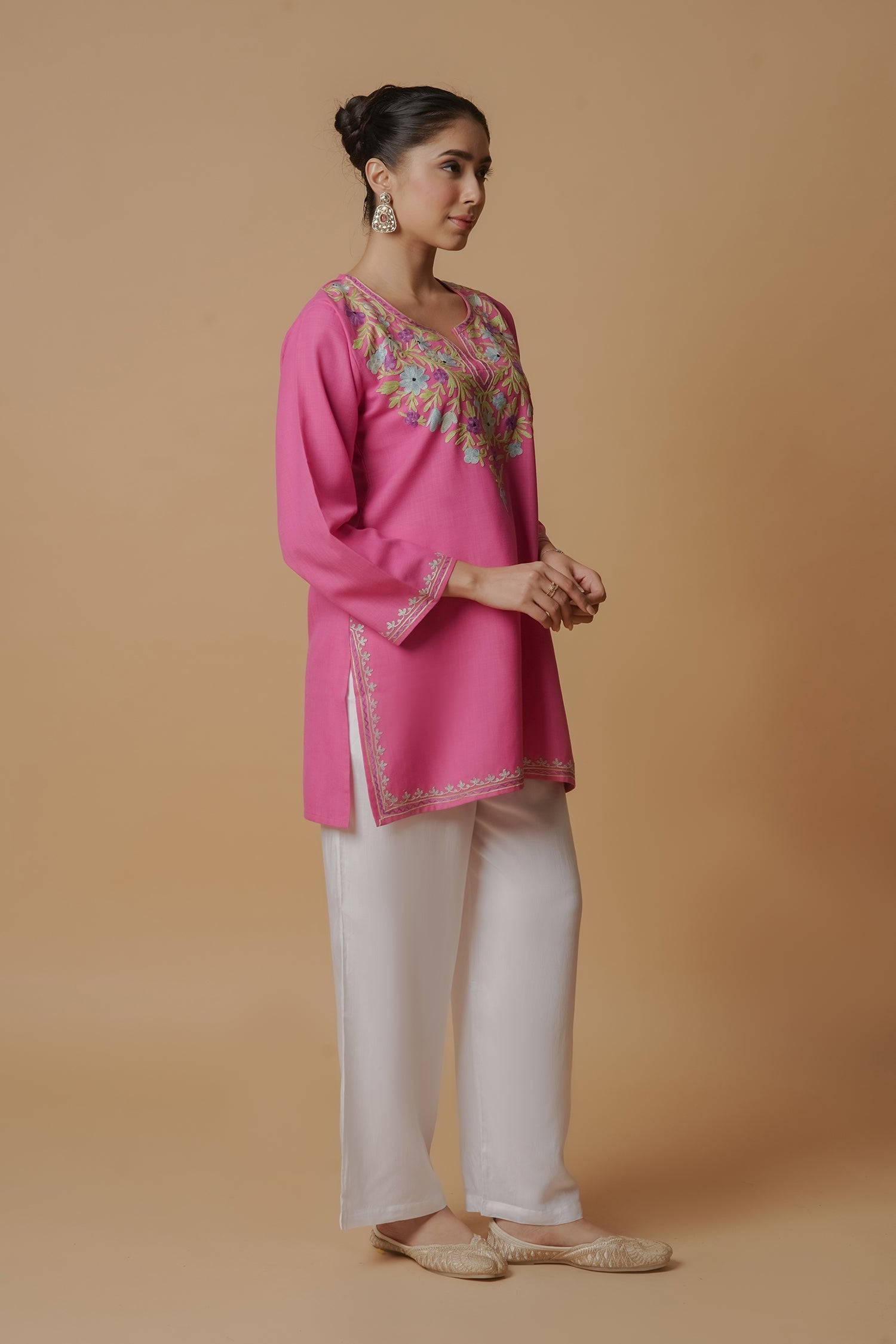 Kashmiri Aari Work Cotton Short Kurta – Pink