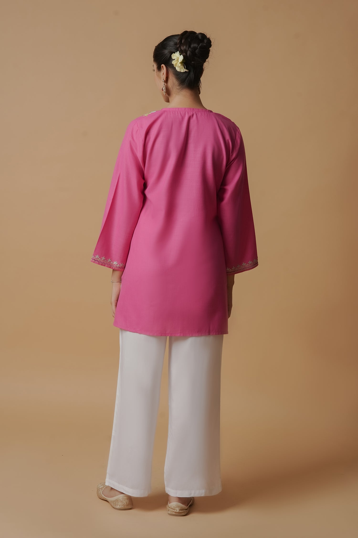 Kashmiri Aari Work Cotton Short Kurta – Pink