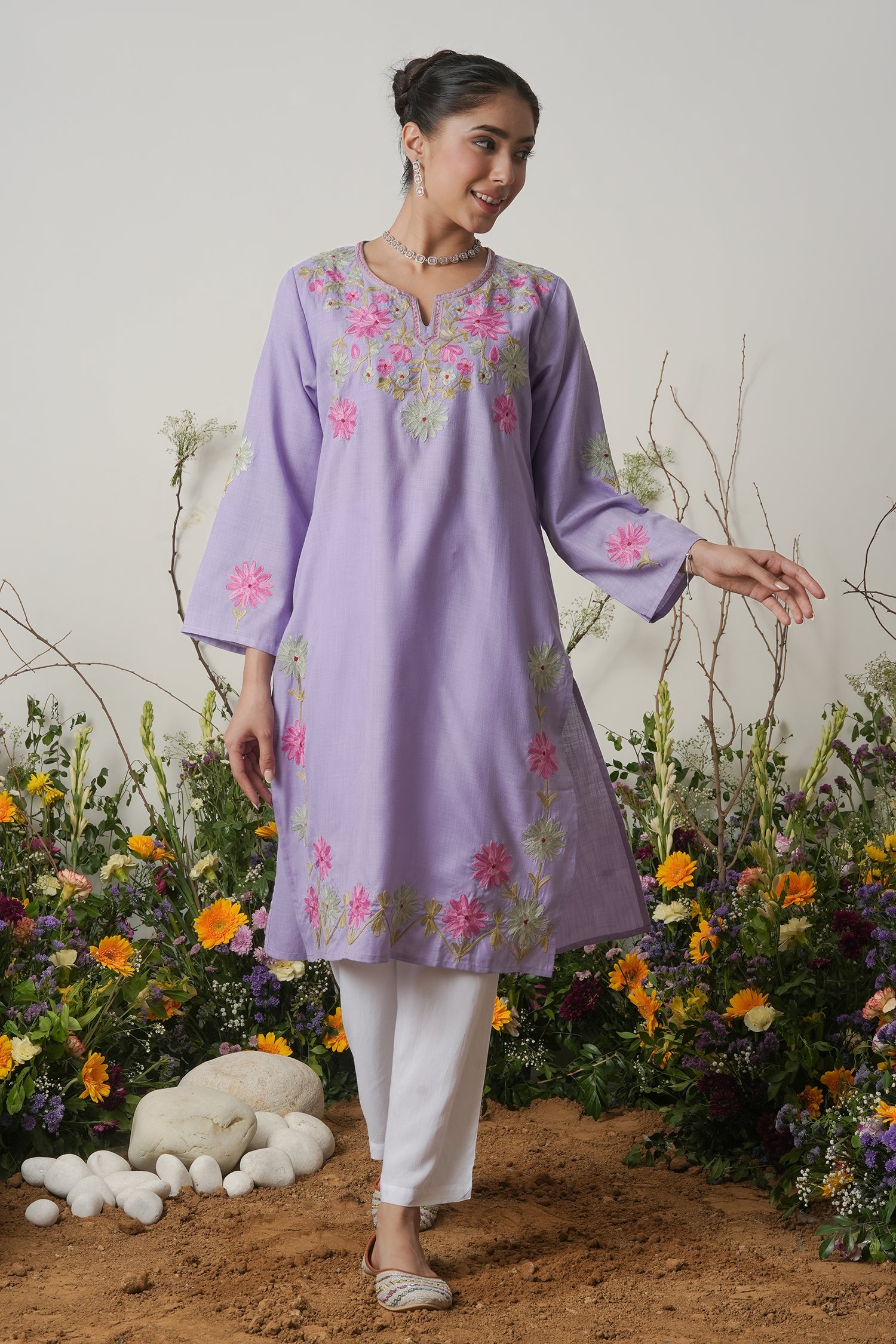 Kashmiri Aari Work Long Kurta – Lavender
