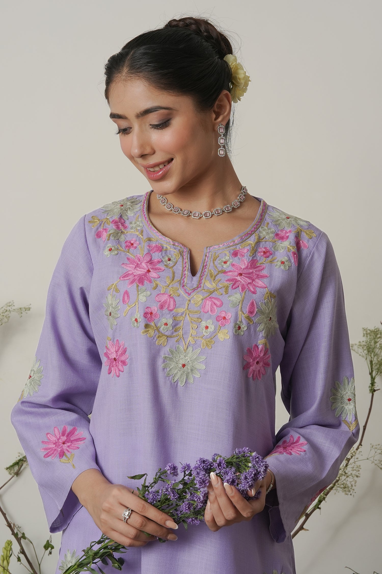 Kashmiri Aari Work Long Kurta – Lavender