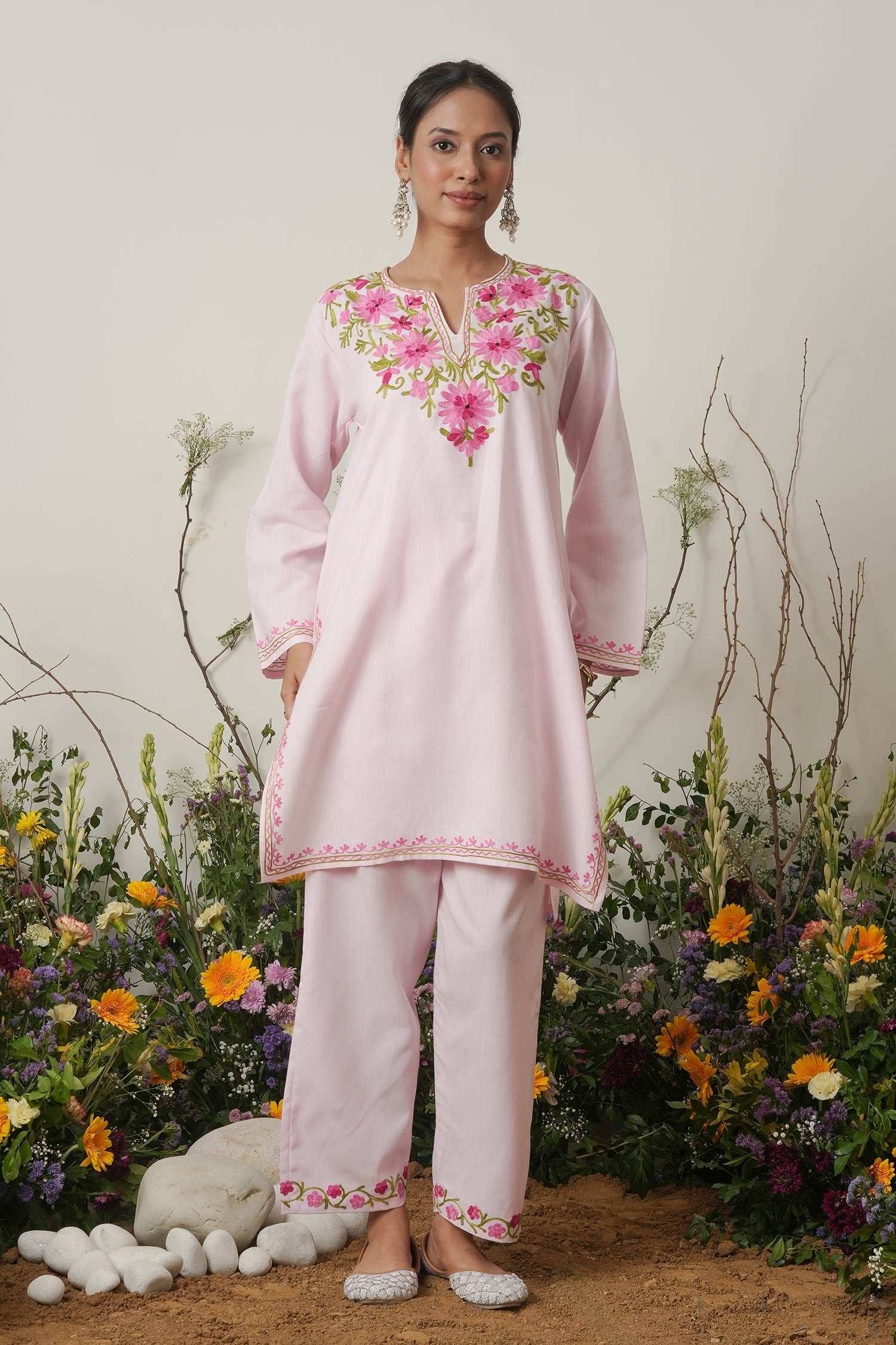 Kashmiri Aari Work Cotton Kurta Set - Baby Pink