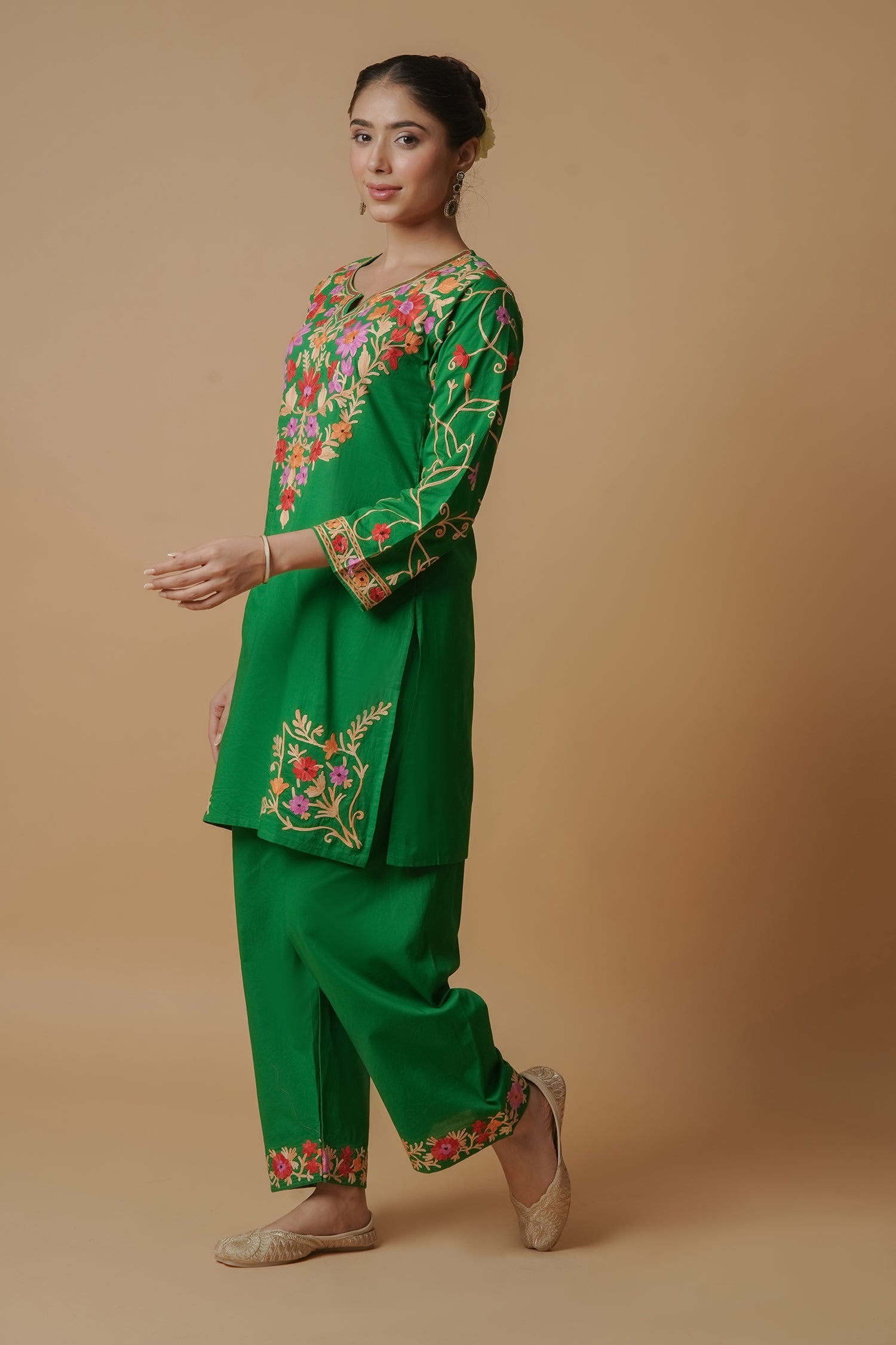 Kashmiri Aari Work Cotton Kurta with Farsi Pant - Green