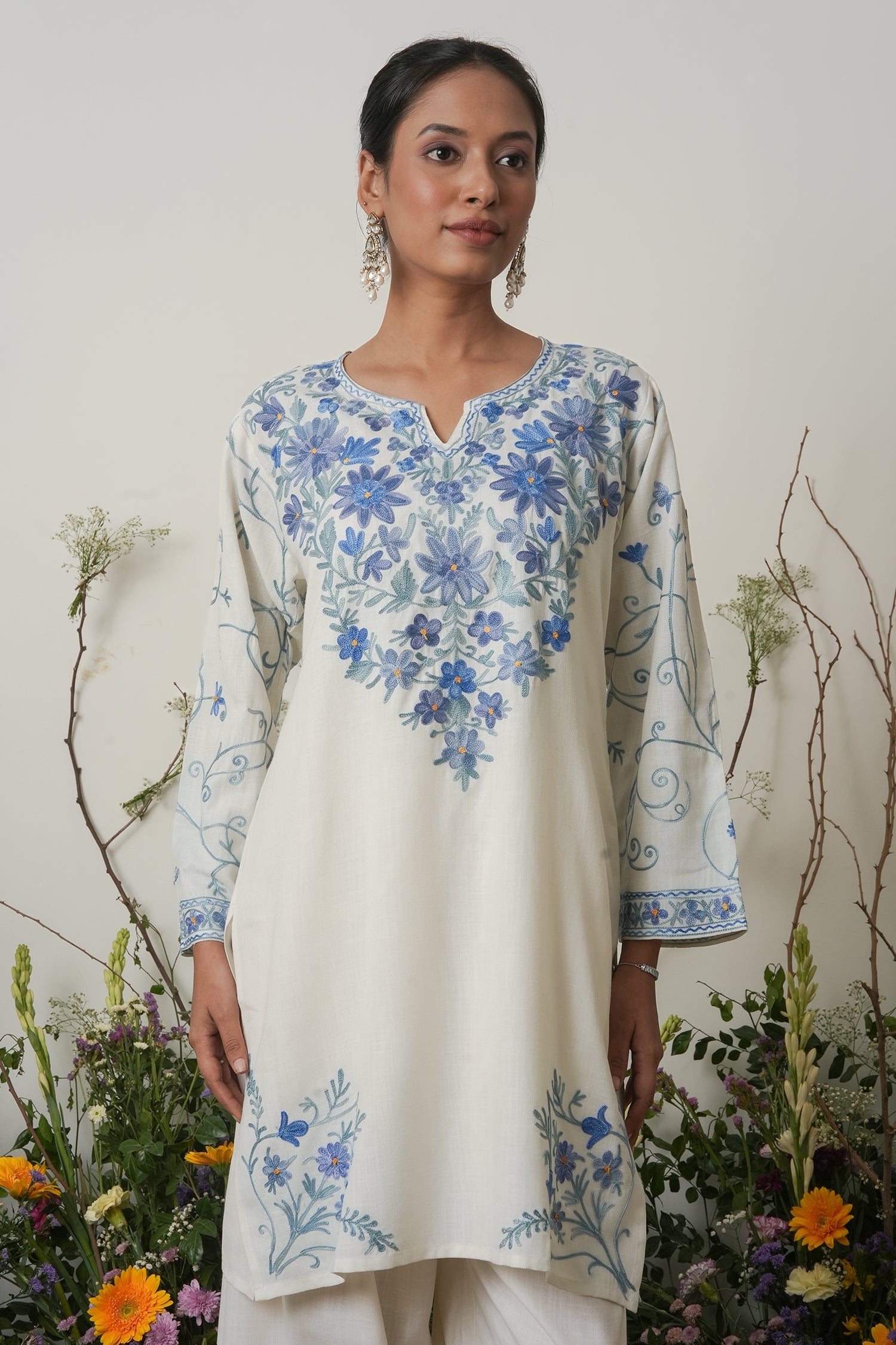 Kashmiri Aari Work Cotton Kurta with Farsi Pant - White