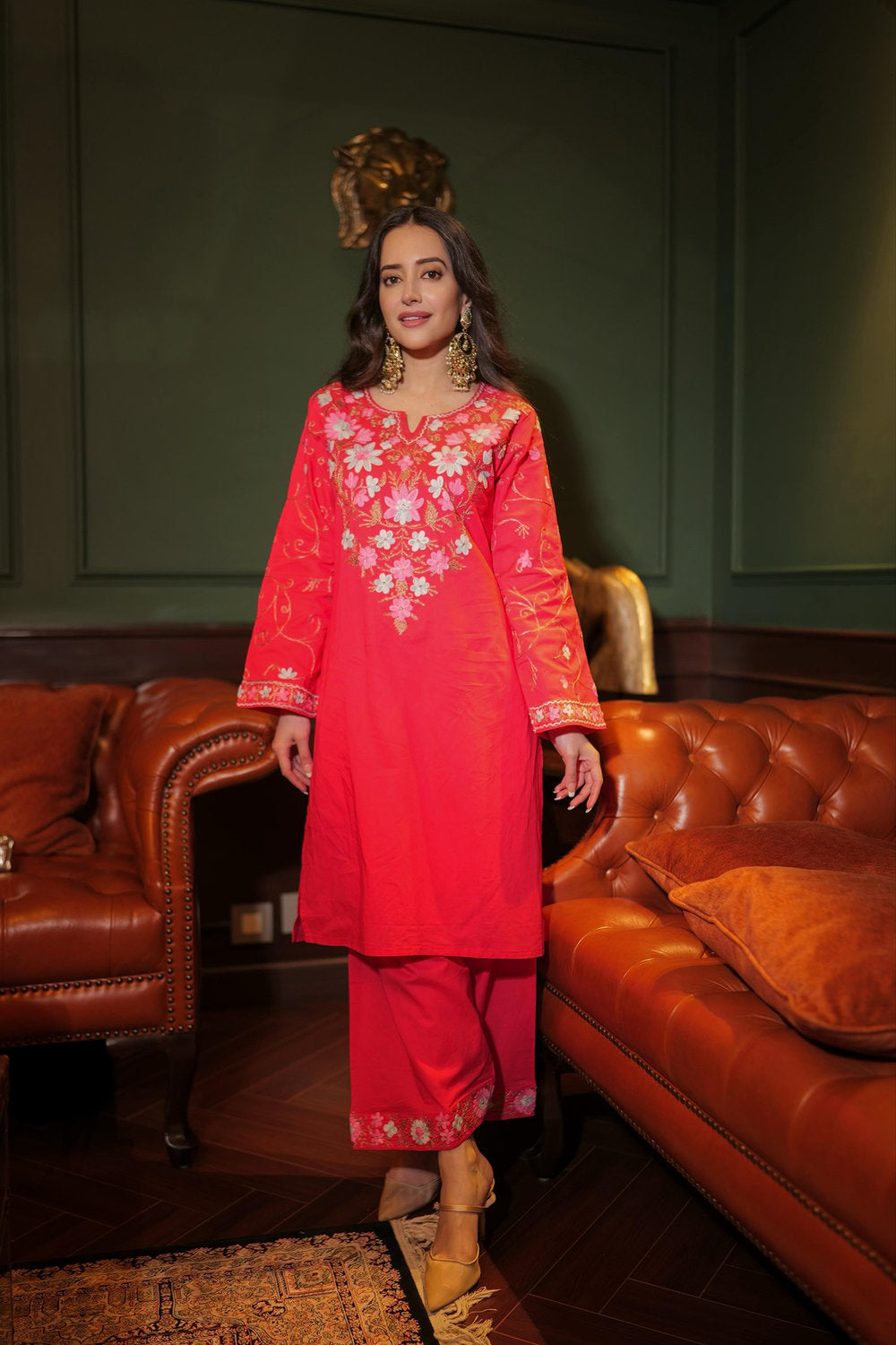 Komal X HOK Kashmiri Aari Embroidered Kurta Set with Farsi Pants - Pink