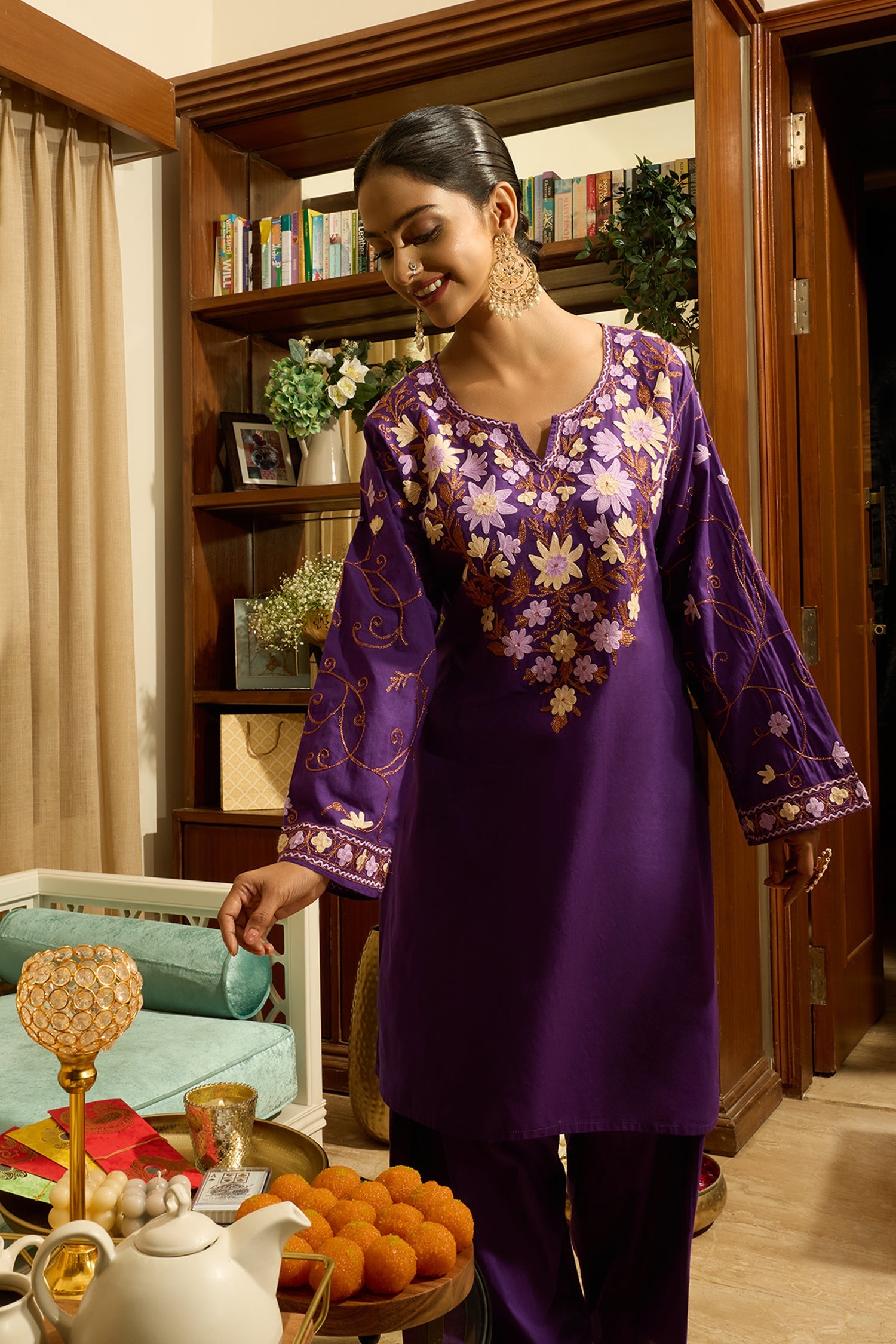 Kashmiri Aari Embroidered Kurta Set with Farsi Pants - Purple
