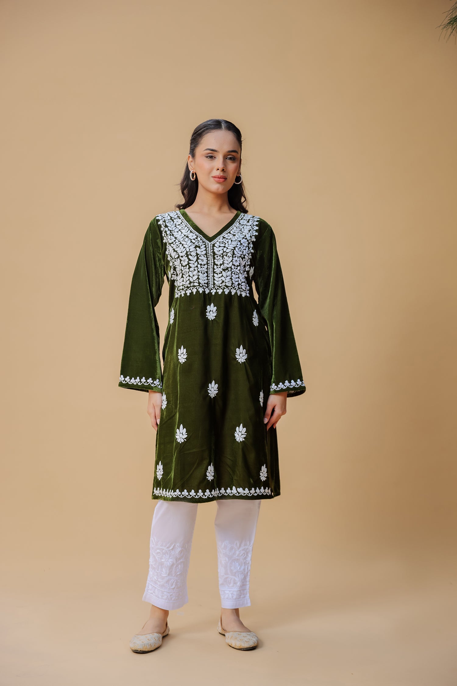Velvet Chikankari Kurta – Bottle Green