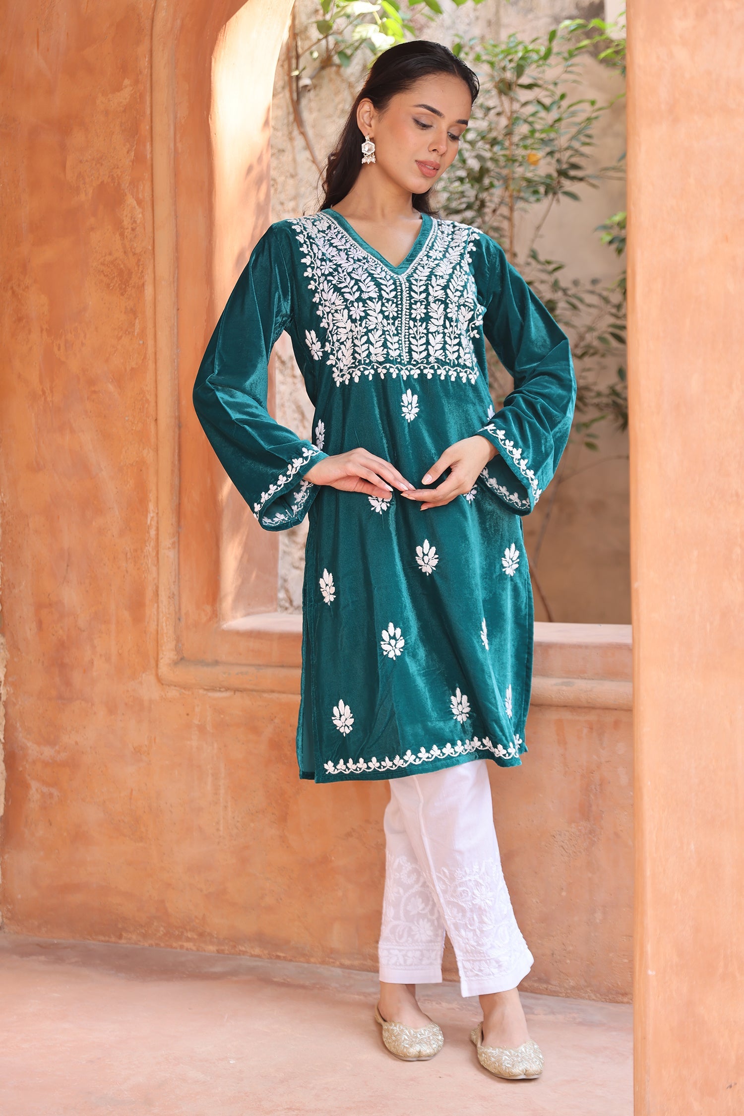 Velvet Chikankari Kurta – Tourquise Blue