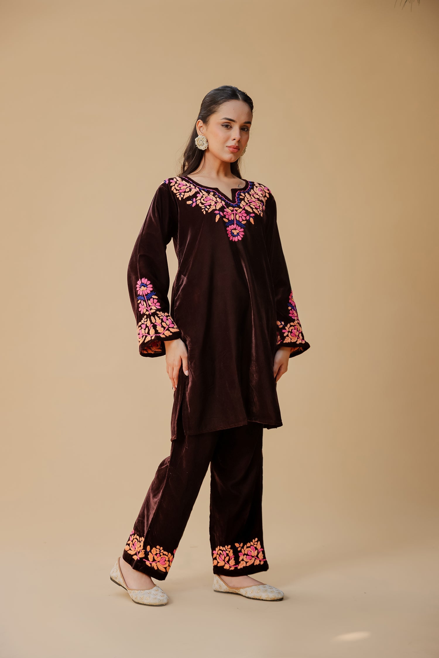 Velvet Chikankari Kurta Set – Wine