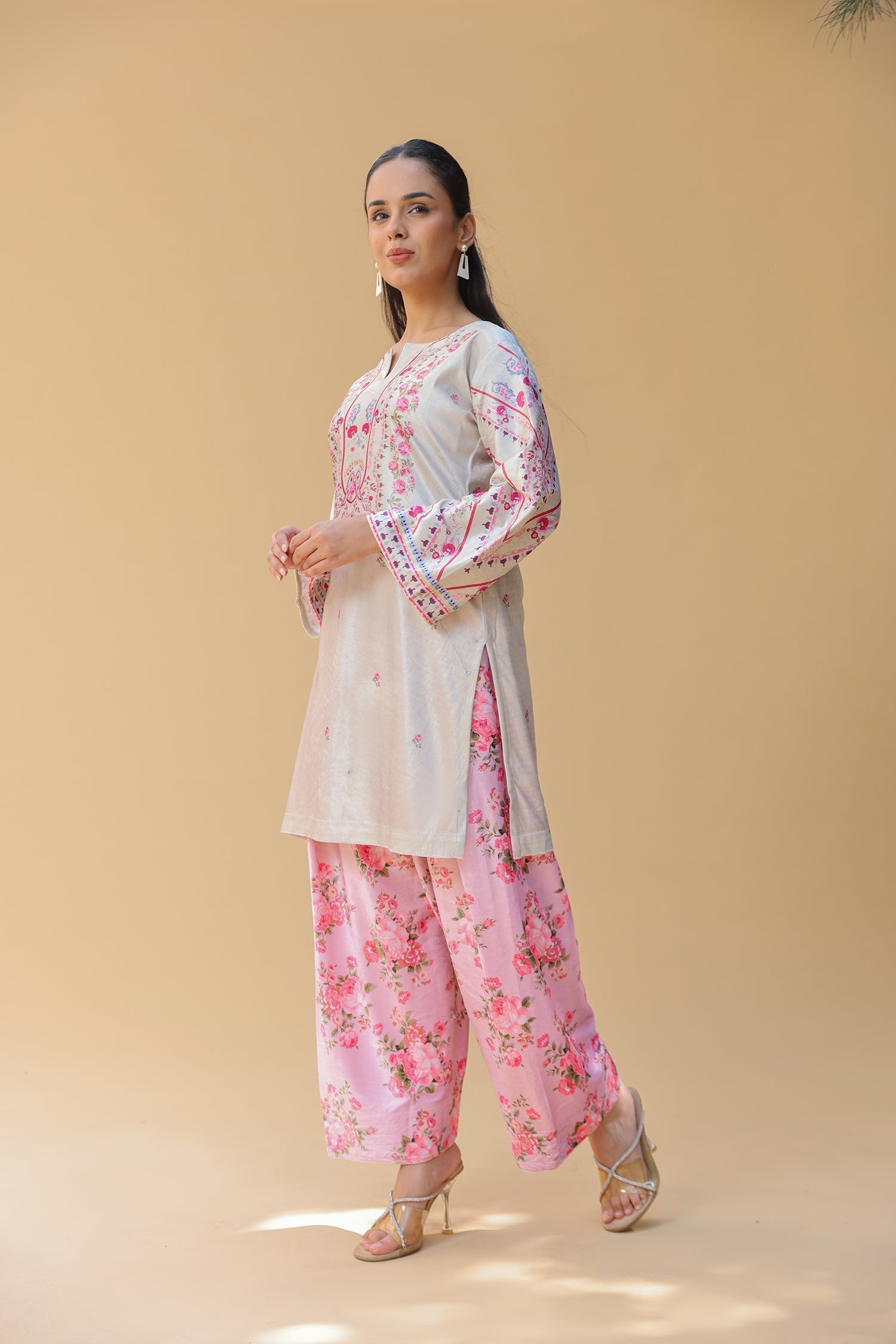 Velvet Printkari Coord Set with Farsi Bottoms – Ivory & Pink Floral