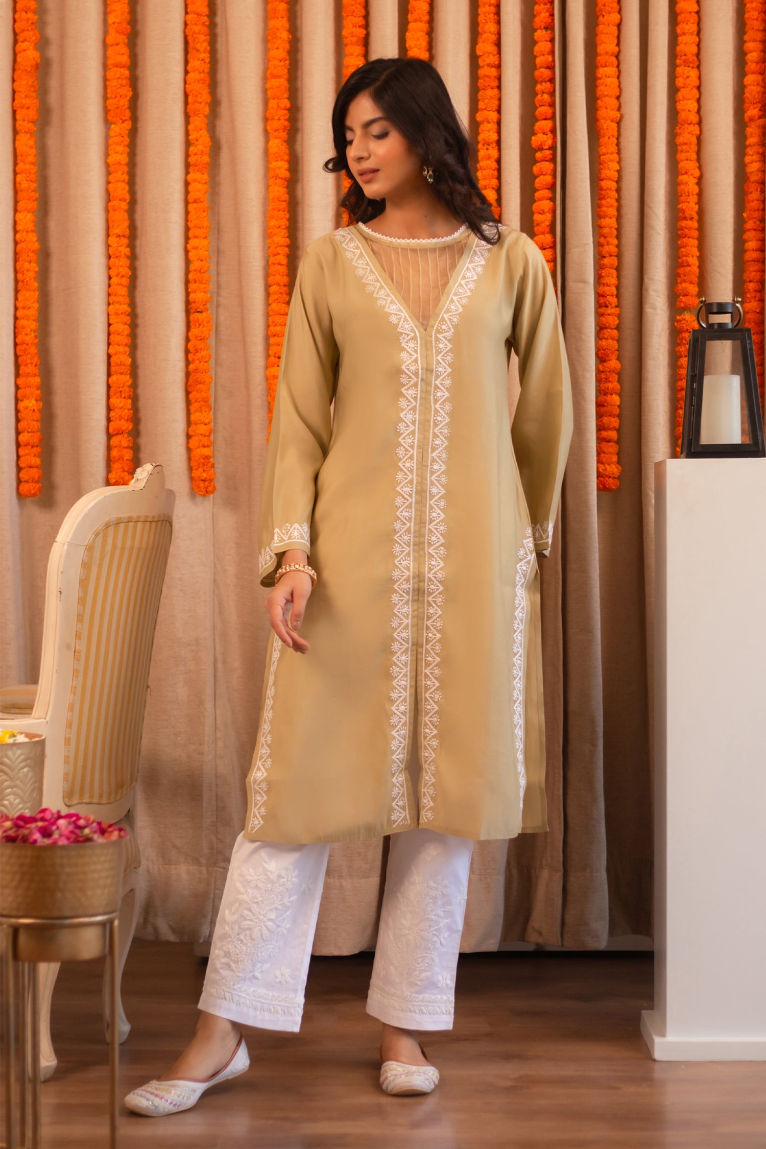 Saba Chikankari Long Kurta In Muslin - Beige