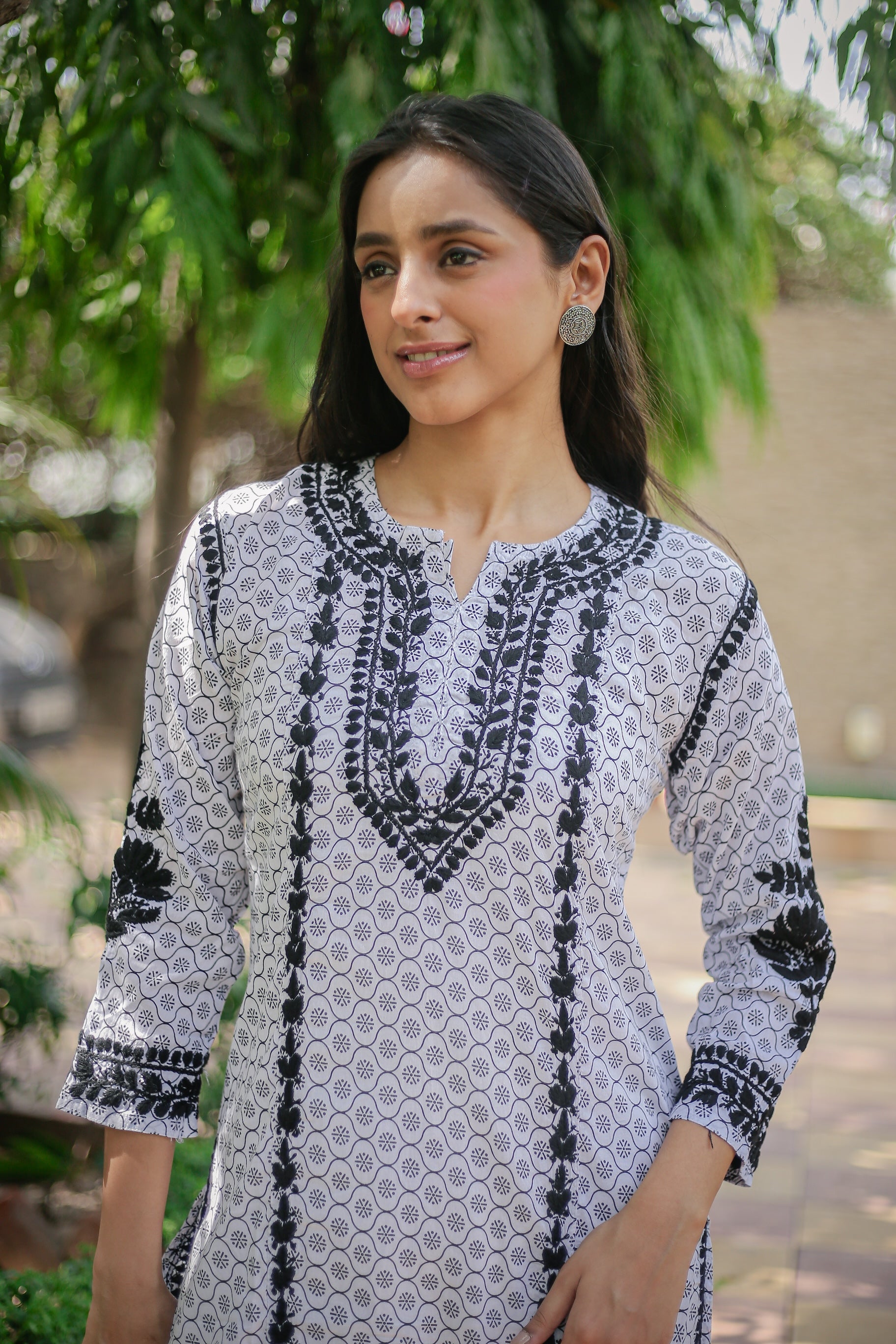 Saba Chikankari Kurta in Mul cotton in White With Black