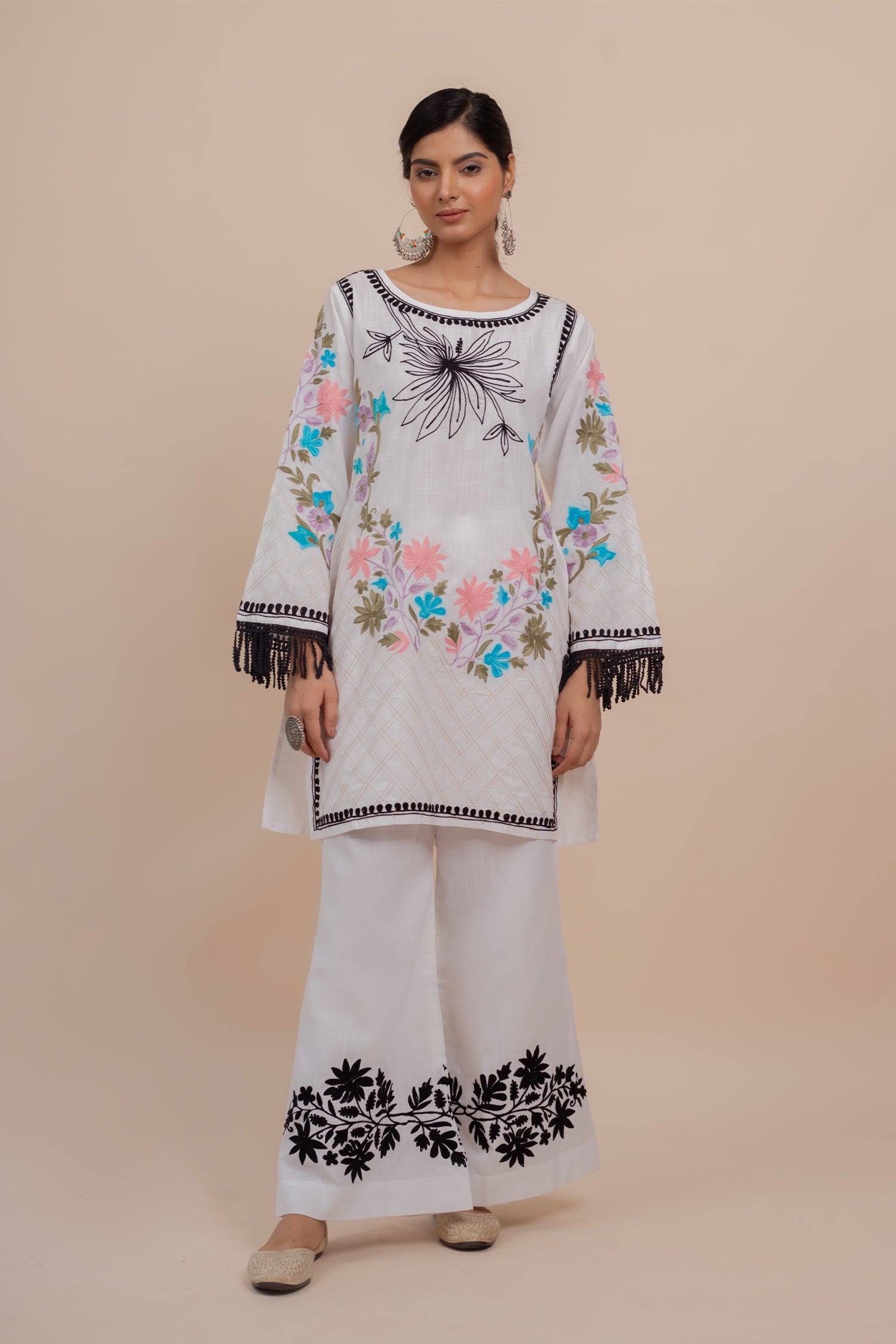 Komal x HOK Falak Kashmiri Kurta Set - White