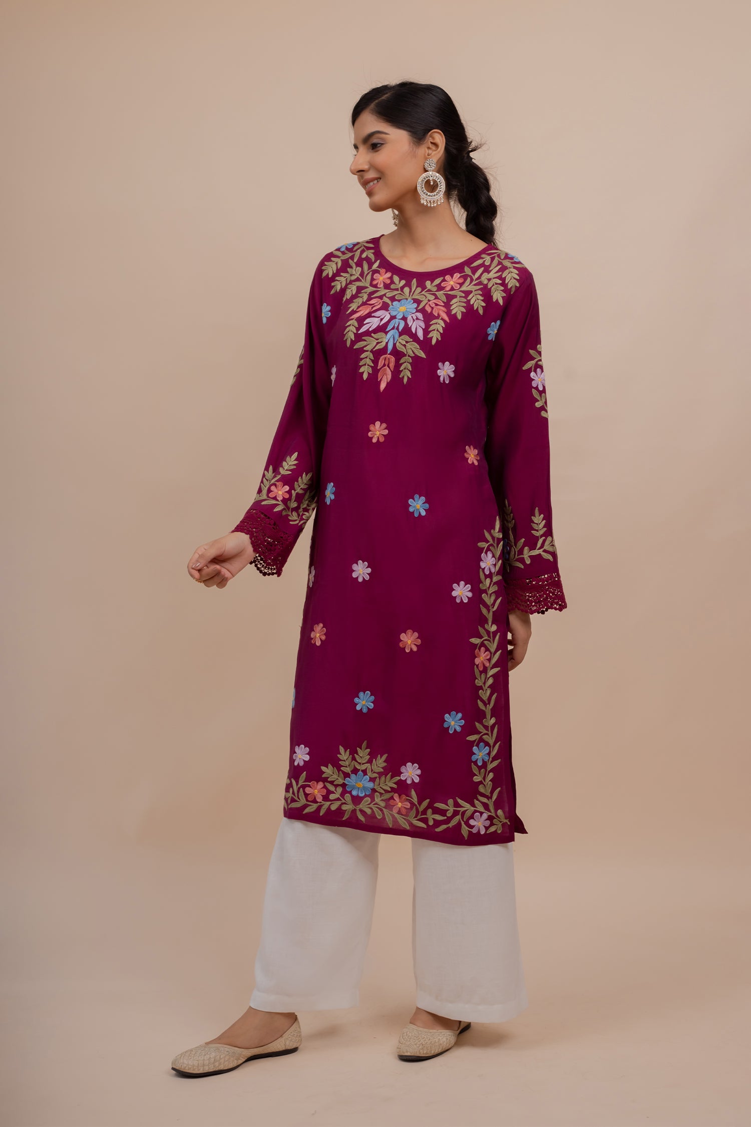 Falak Kashmiri Long Kurta In Burgundy Muslin With Aari