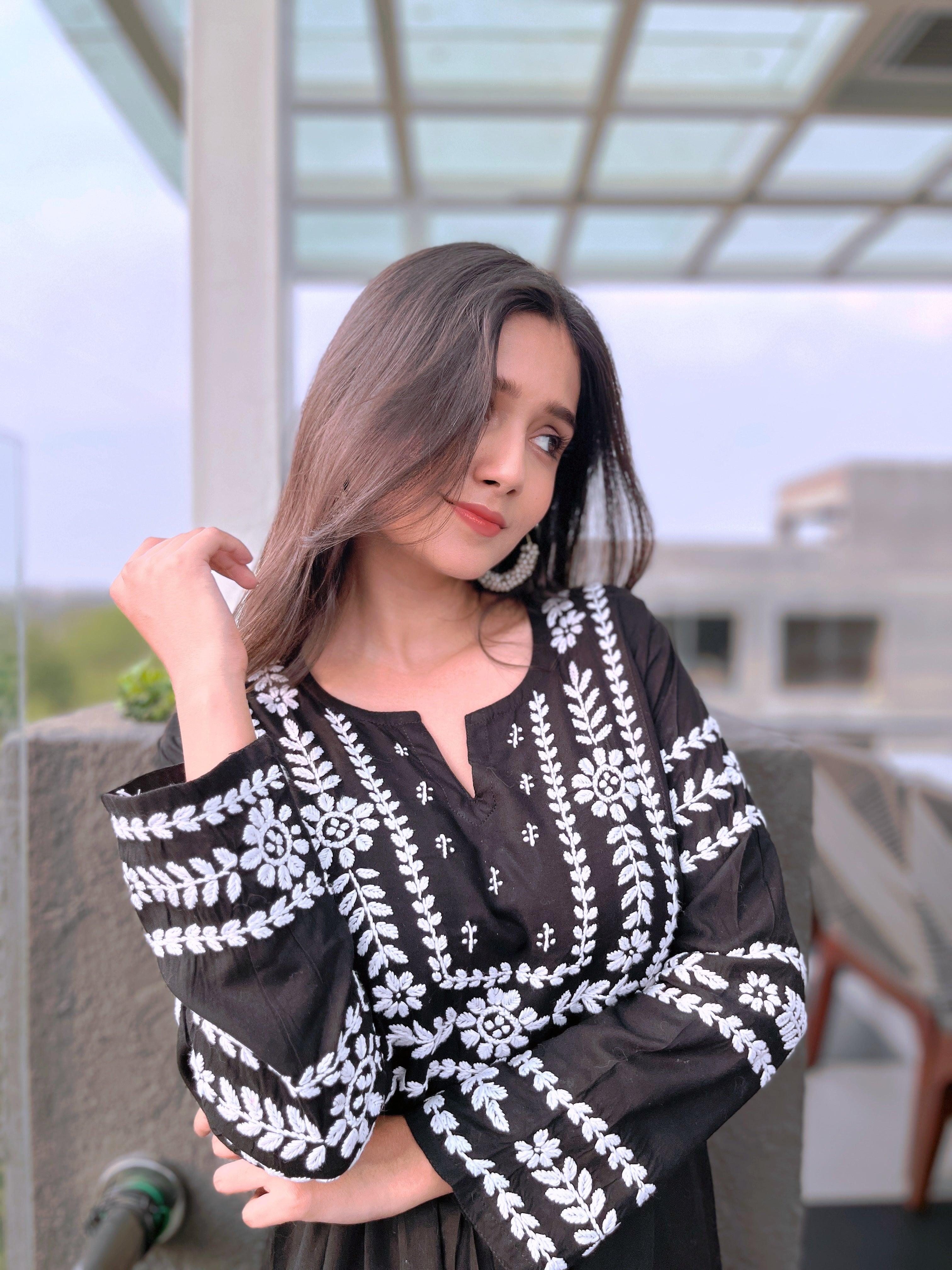 Shreya Jaiswal in HOK chikankari Long Kurta in Rayon Cotton for Women- Black - House Of Kari (Chikankari Clothing)