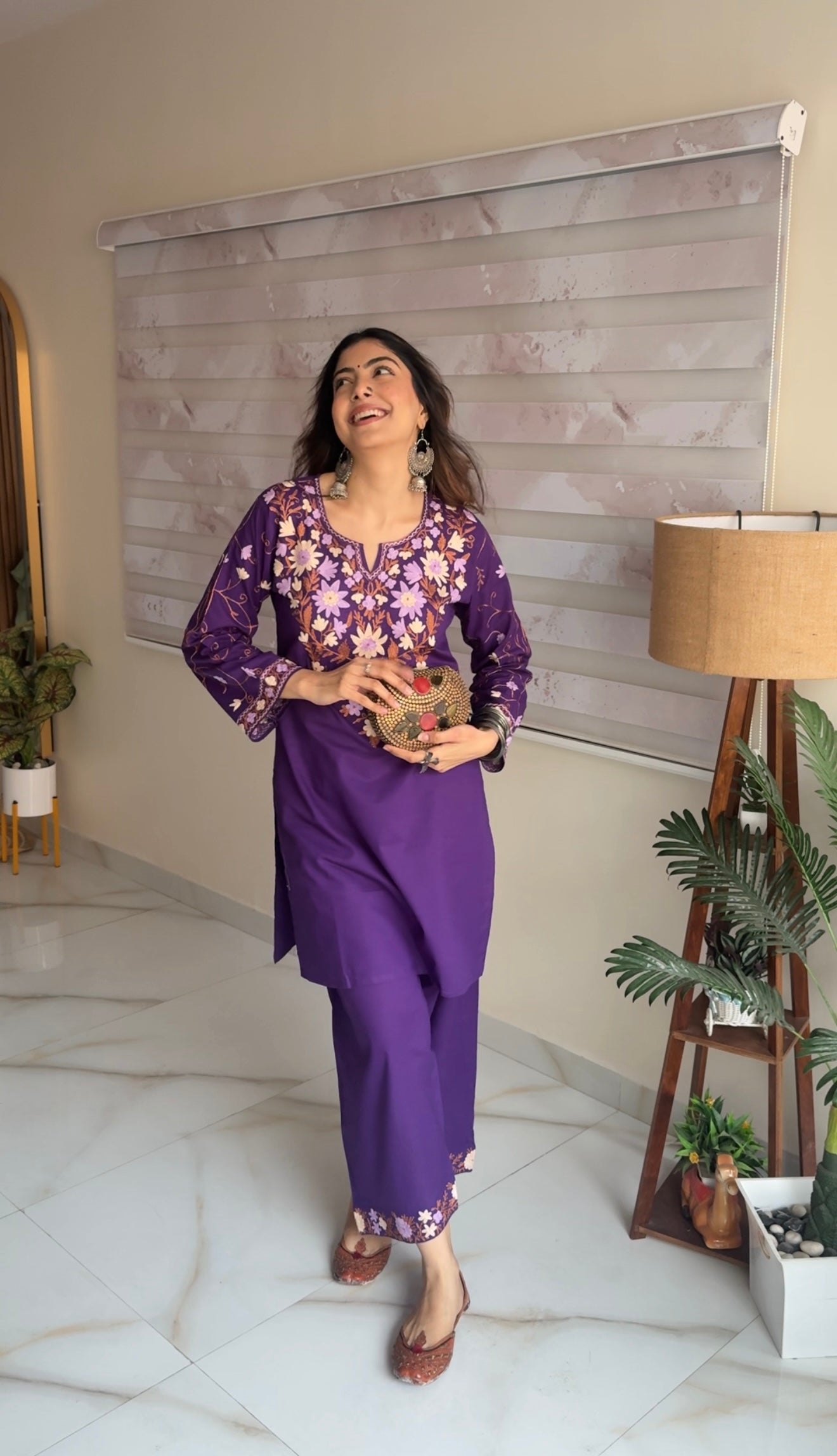Taniya in Kashmiri Aari Embroidered Kurta Set with Farsi Pants - Purple