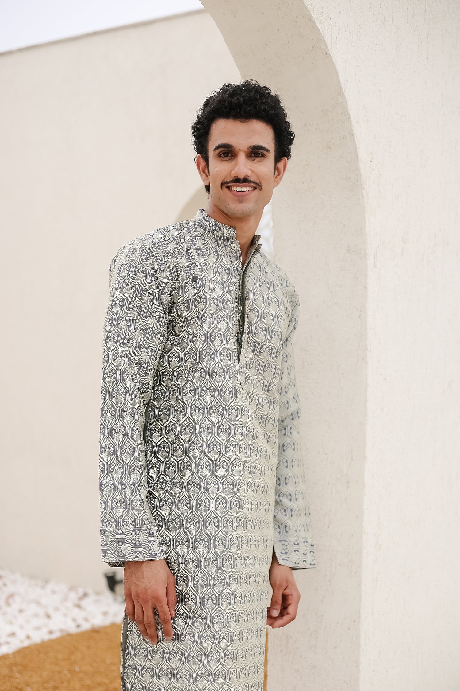 Men's Kurta In Jacquard Self Grey Blue