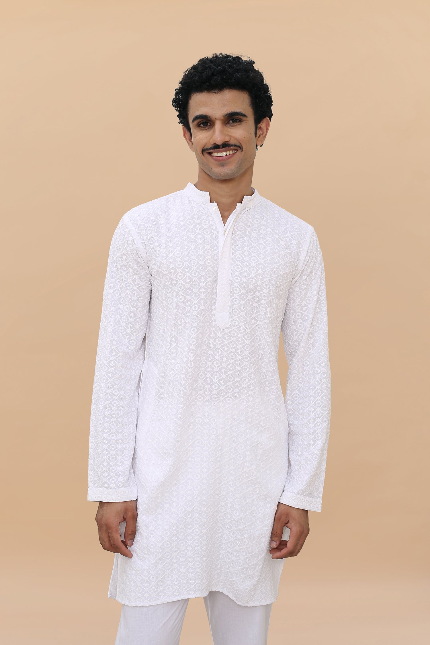 Men's Kurta In Chikankari Rayon - White