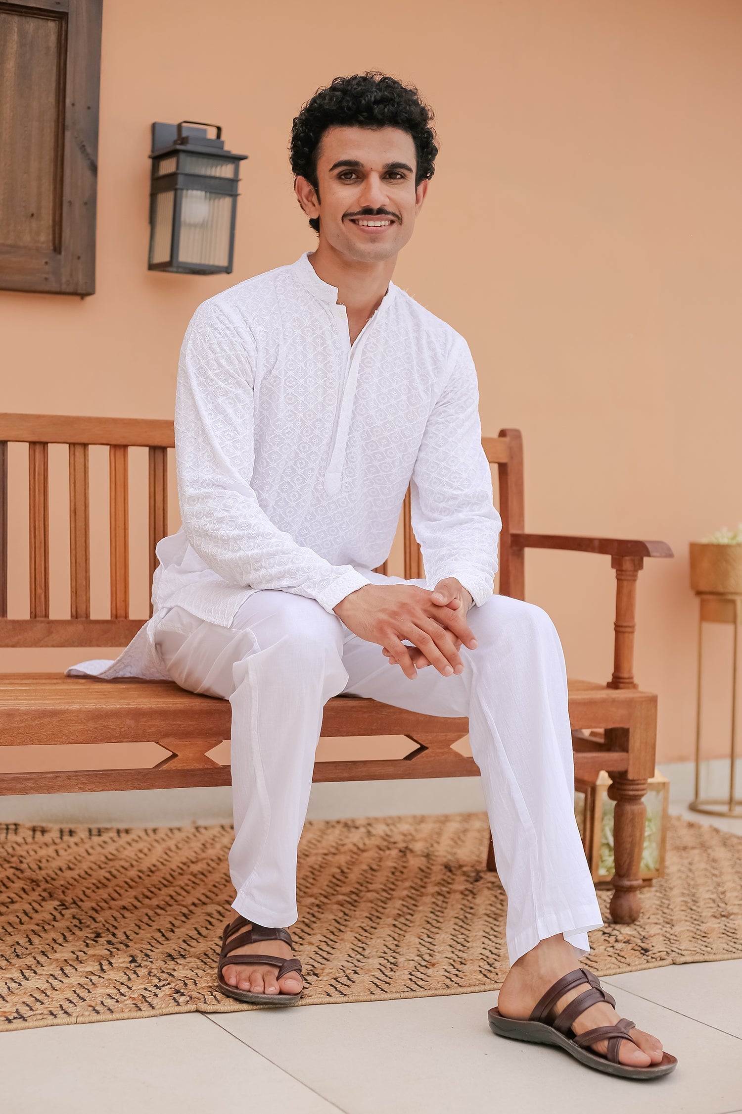 Men's Kurta In Chikankari Rayon - White