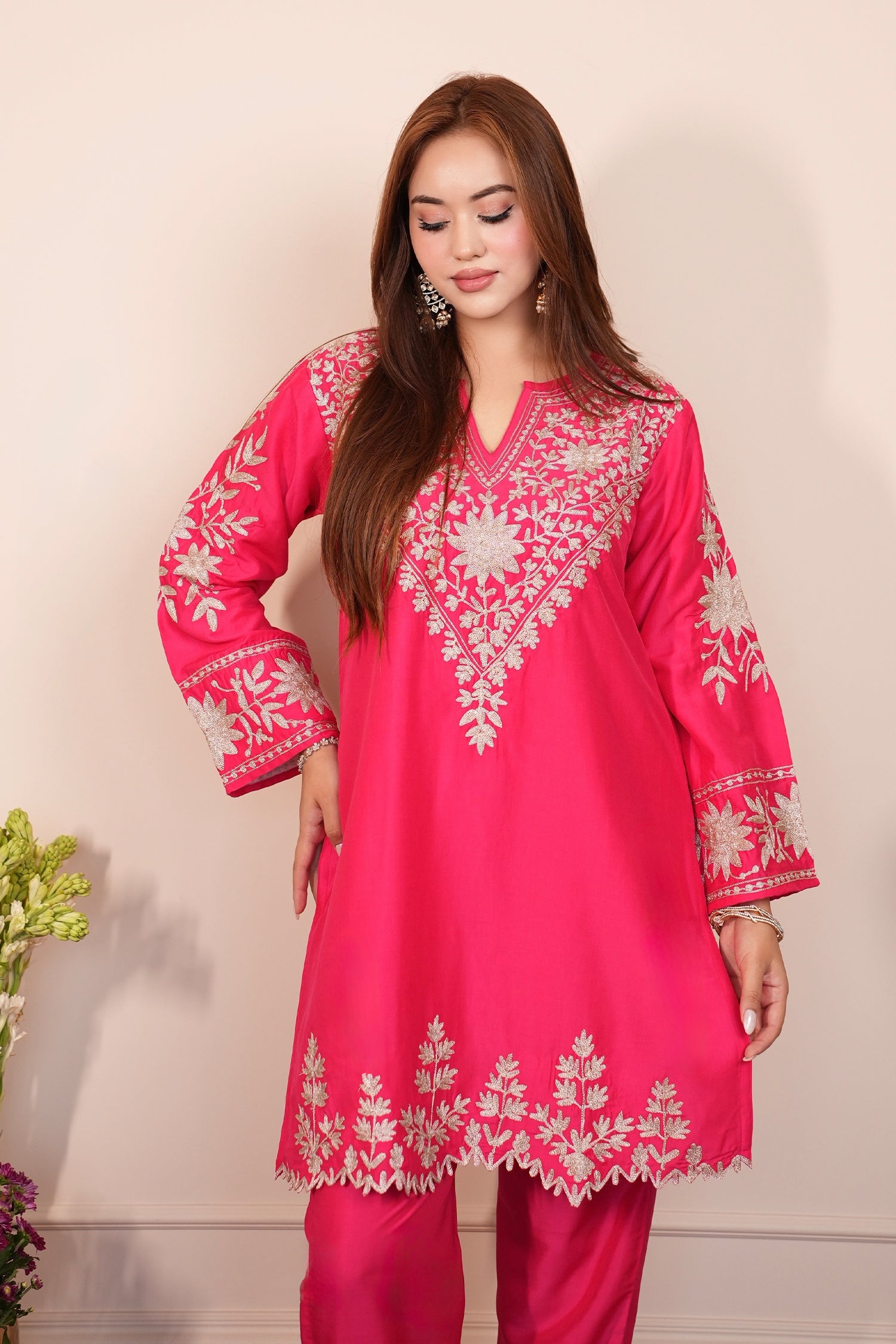 Kashmiri Aari Embroidered Kurta Set in Muslin Silk - Rani Pink