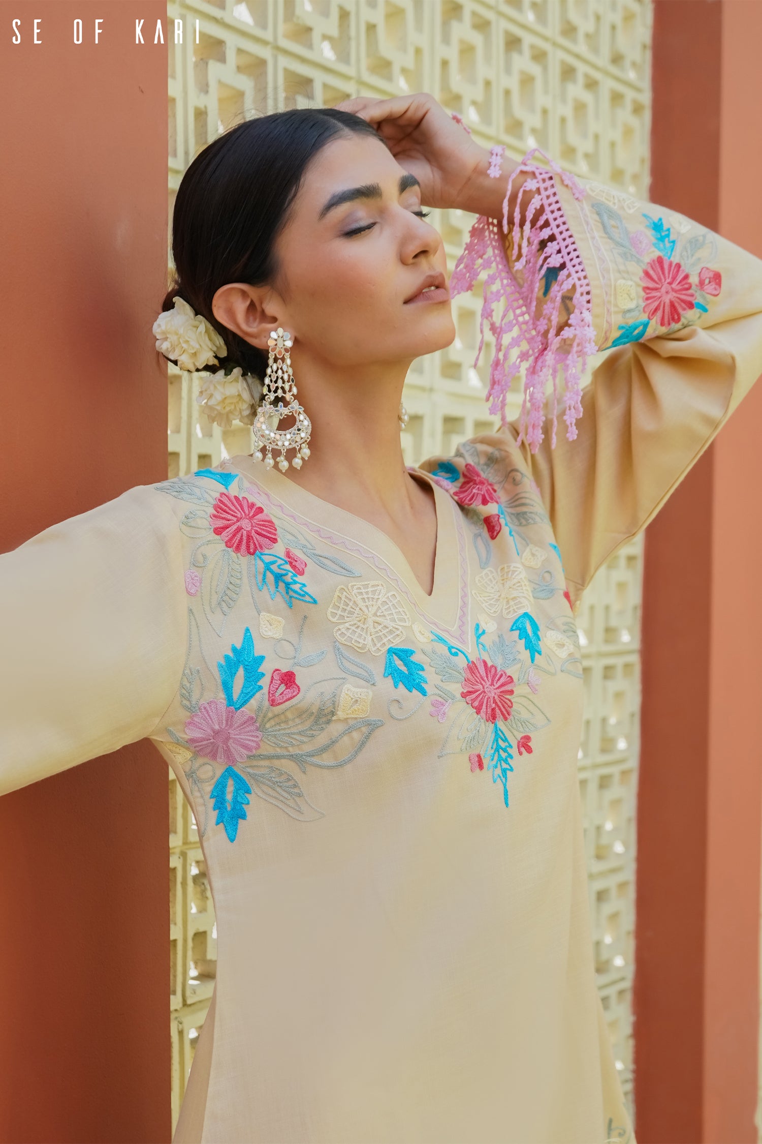 Kashmiri Aari Work Cotton Short Kurta – Beige