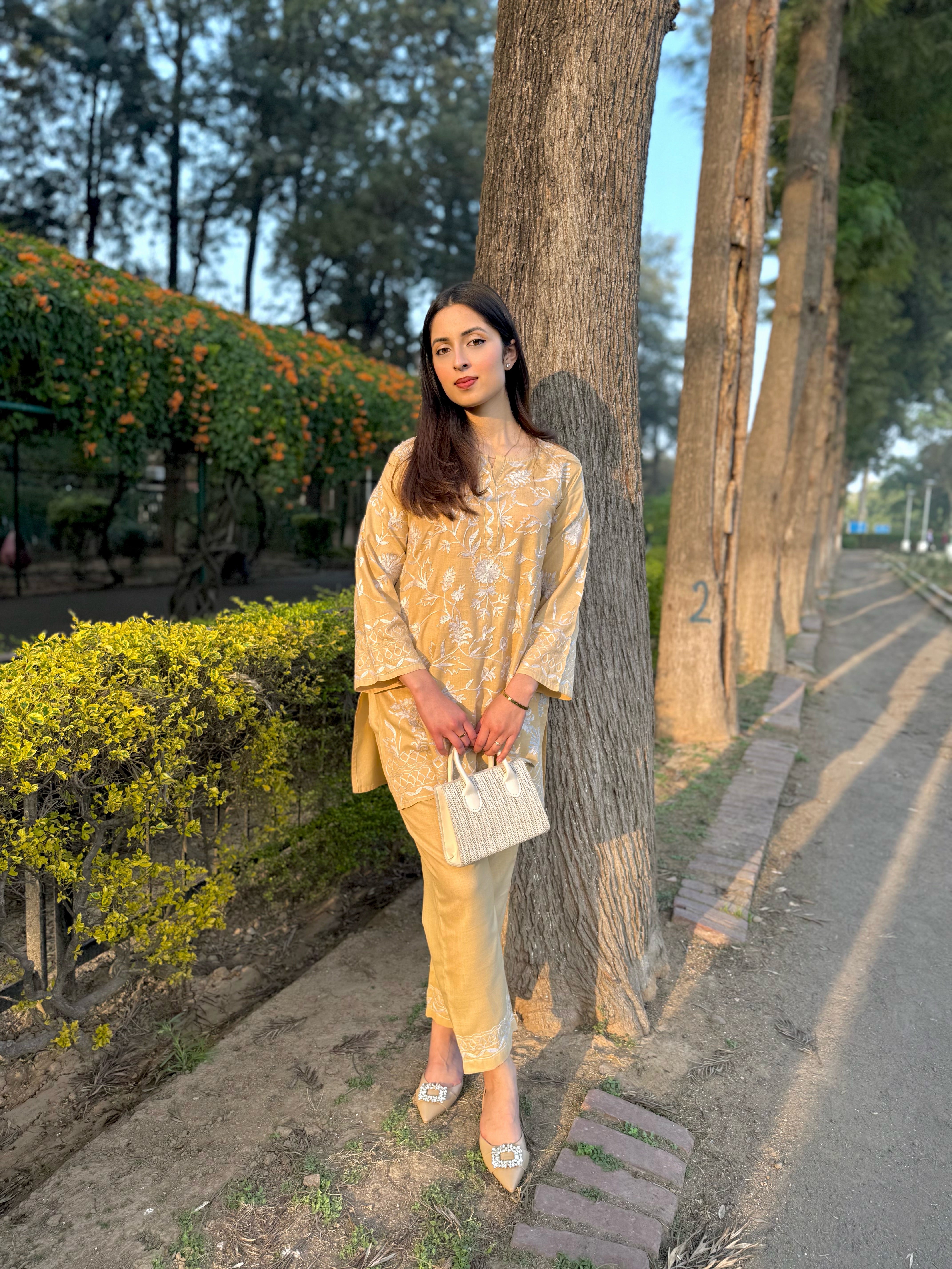 Vanshita in Kashmiri Aari Work Cotton Kurta Set - Beige With White