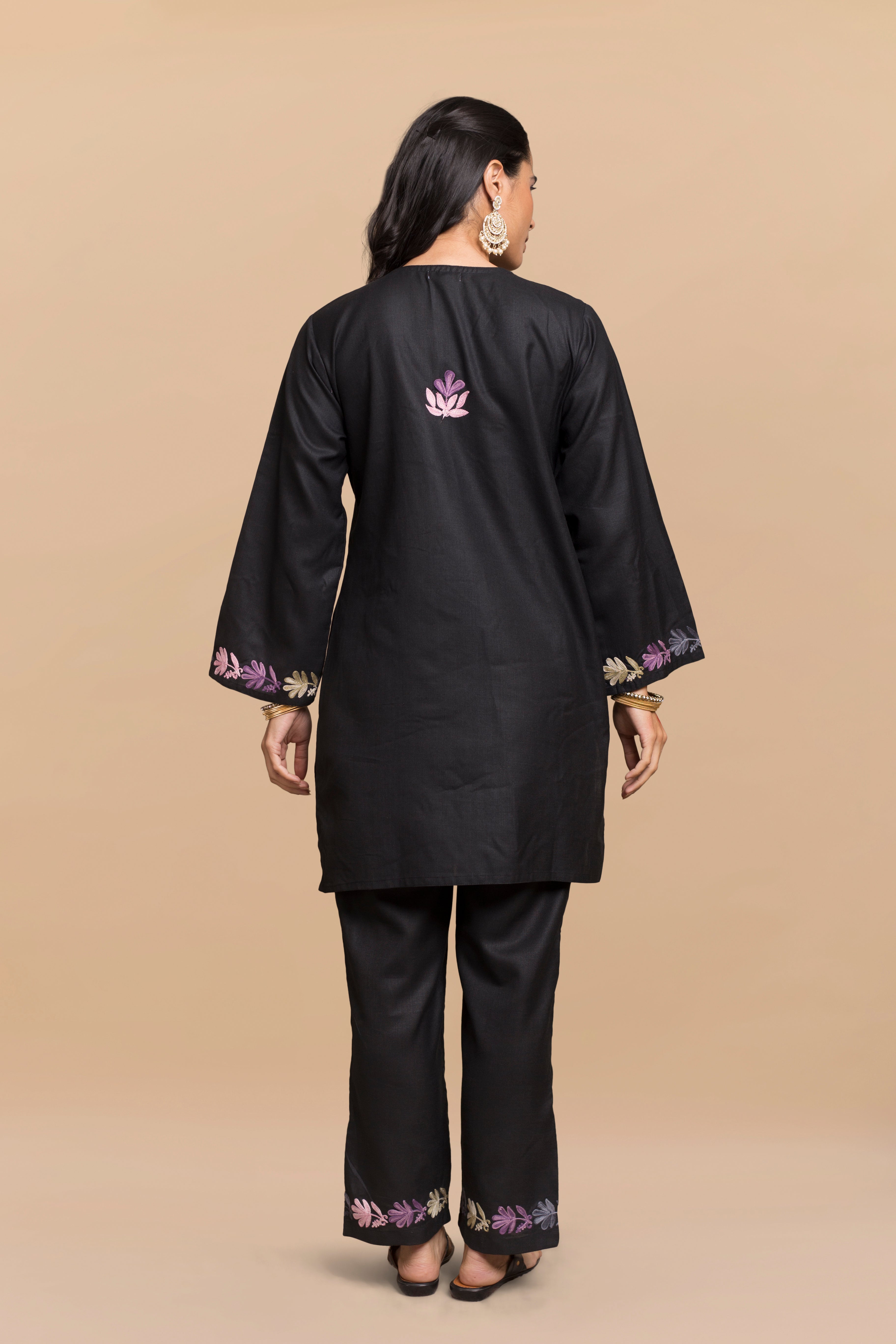 Falak Kashmiri Kurta Set - Black